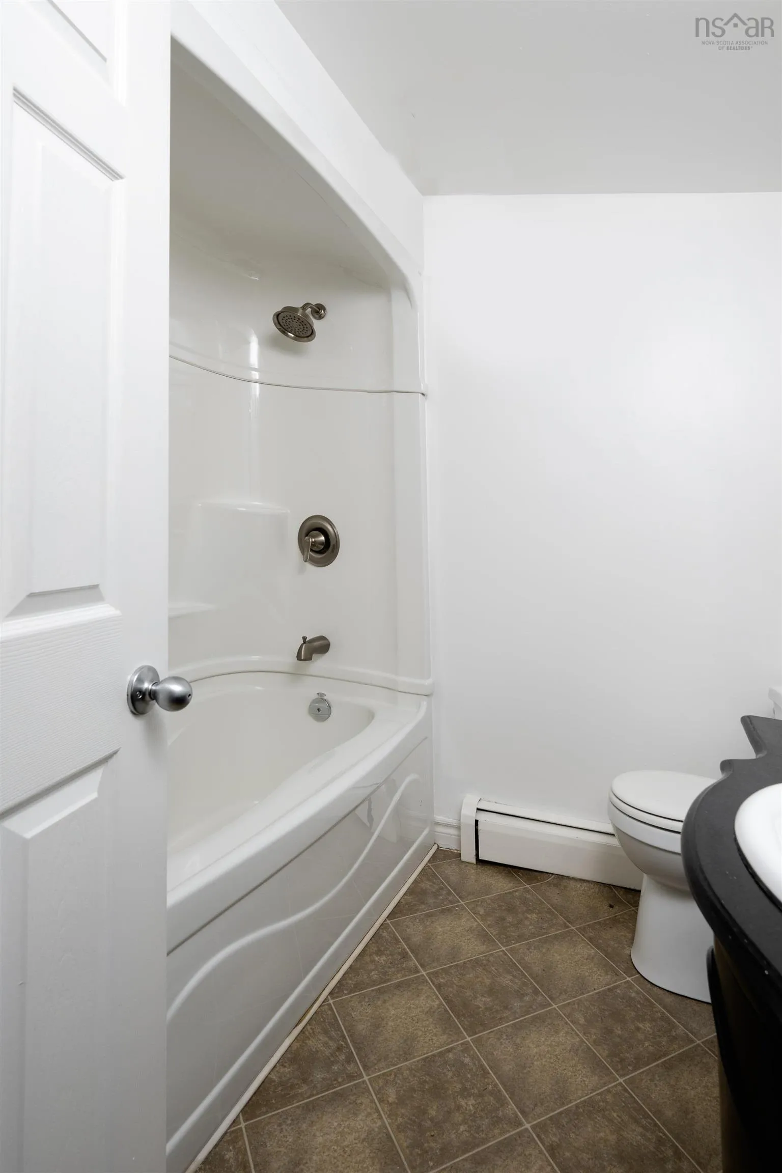 11 Dorey Park Road, Martins Point, NS B0J 2E0, 5 Bedrooms Bedrooms, ,2 BathroomsBathrooms,Residential,For Sale,Dorey Park,202520455