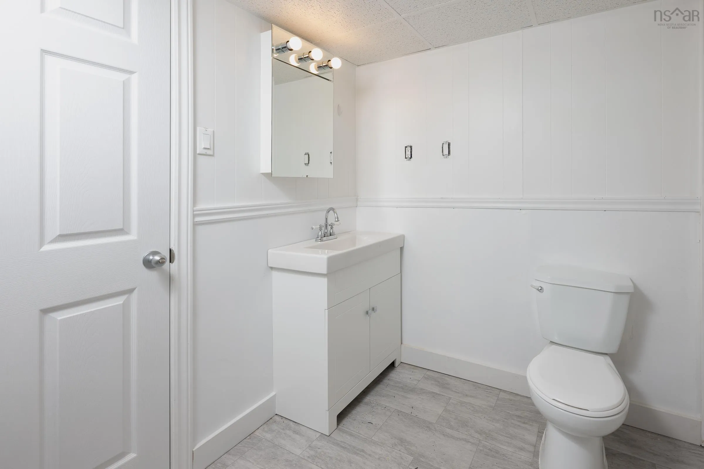 11 Dorey Park Road, Martins Point, NS B0J 2E0, 5 Bedrooms Bedrooms, ,2 BathroomsBathrooms,Residential,For Sale,Dorey Park,202520455