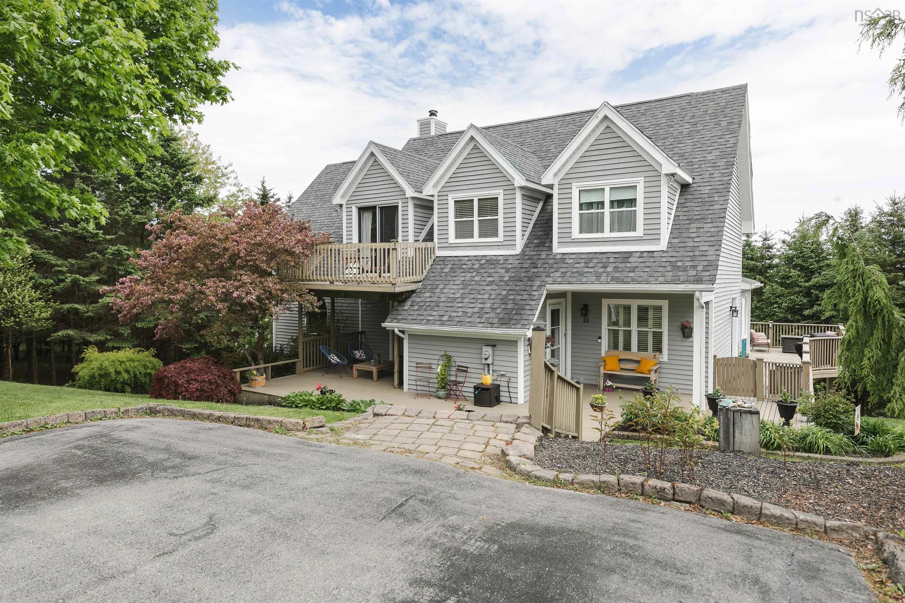 10 Westwind Drive, Chester, NS B0J 1J0, 4 Bedrooms Bedrooms, ,4 BathroomsBathrooms,Residential,For Sale,Westwind,202513393