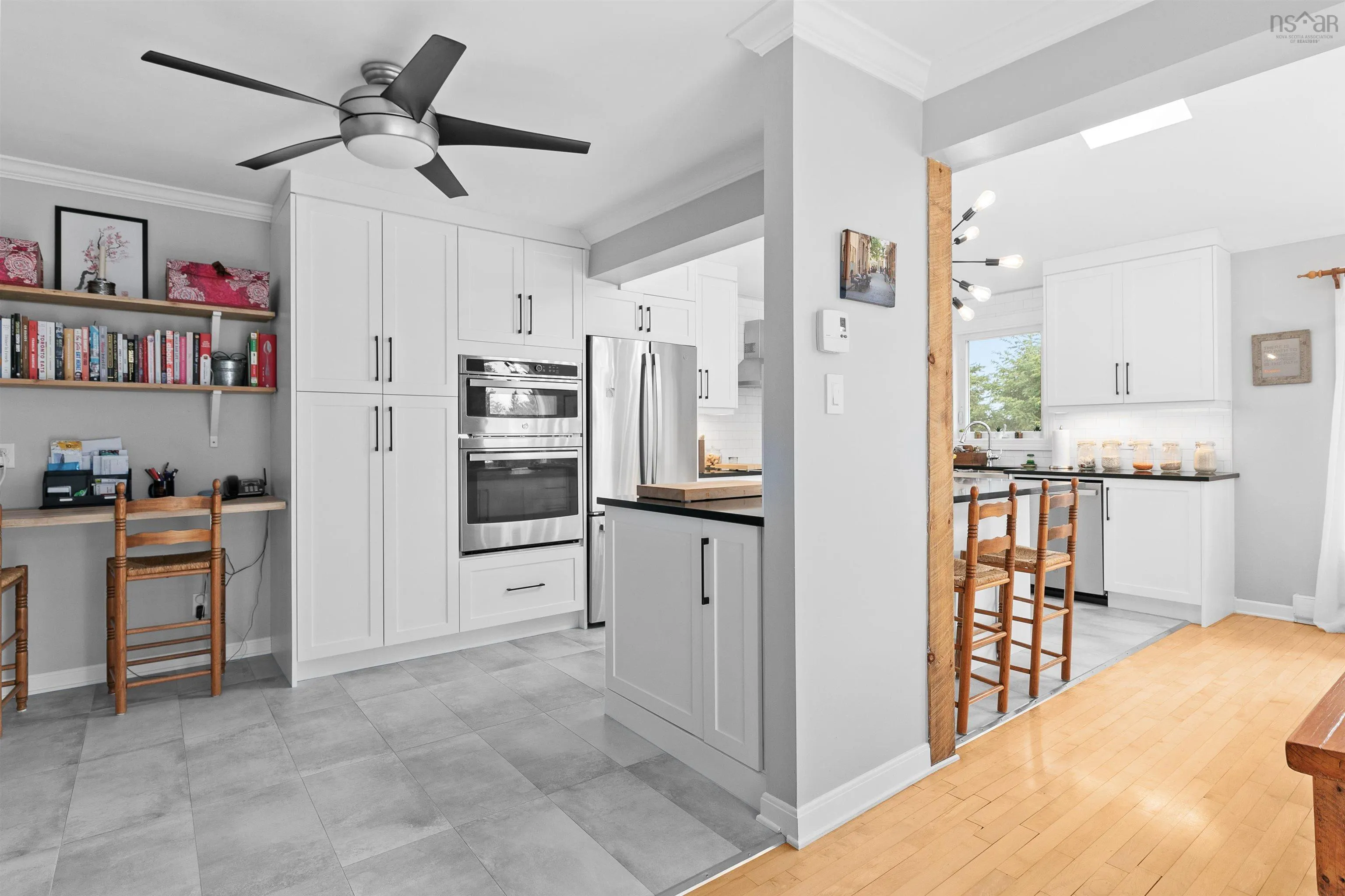 10 Westwind Drive, Chester, NS B0J 1J0, 4 Bedrooms Bedrooms, ,4 BathroomsBathrooms,Residential,For Sale,Westwind,202513393