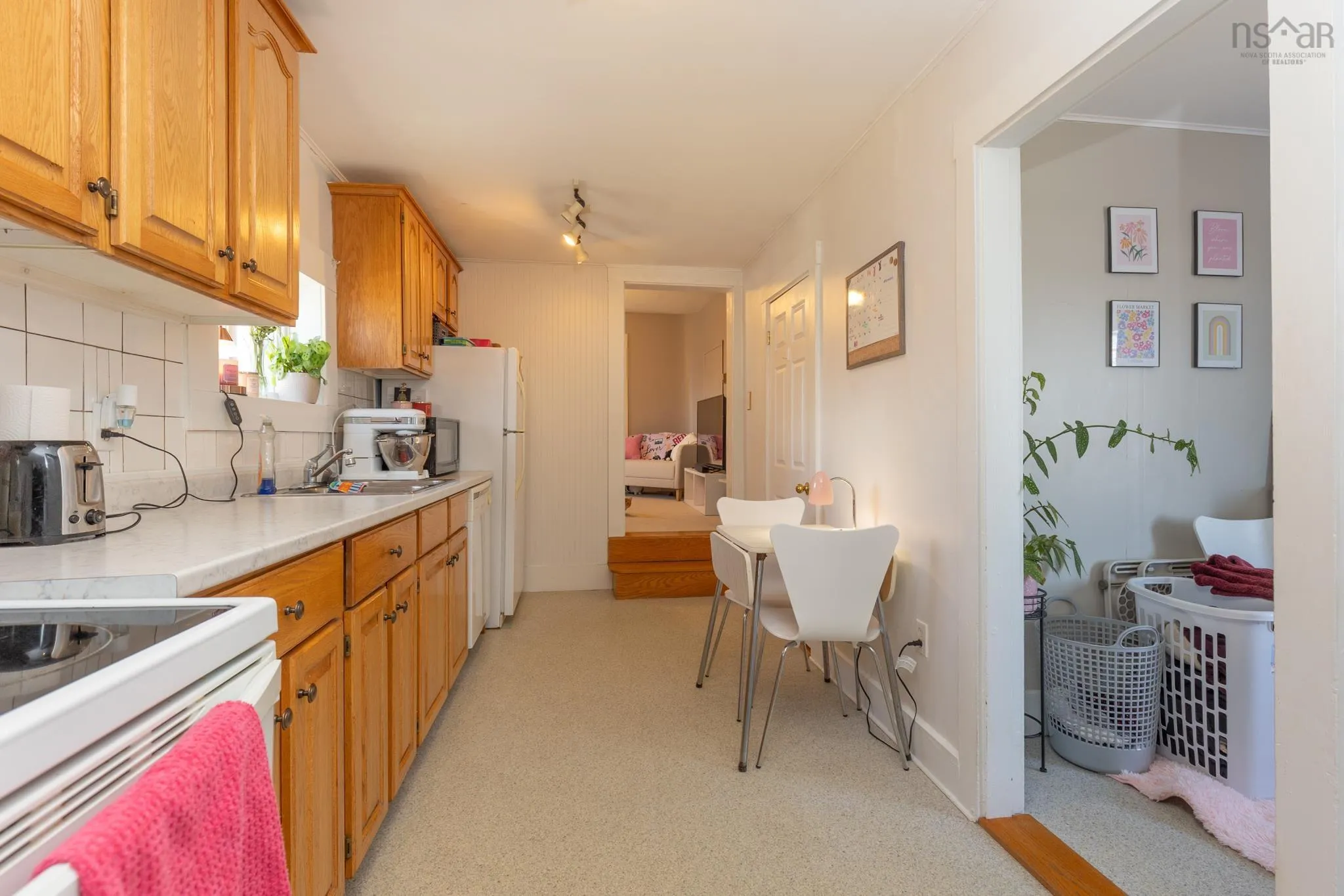 22 Baker Street, Yarmouth Ns B5a 2w9, 3 Bedrooms Bedrooms, ,3 BathroomsBathrooms,Residential,For Sale,Baker,202507739