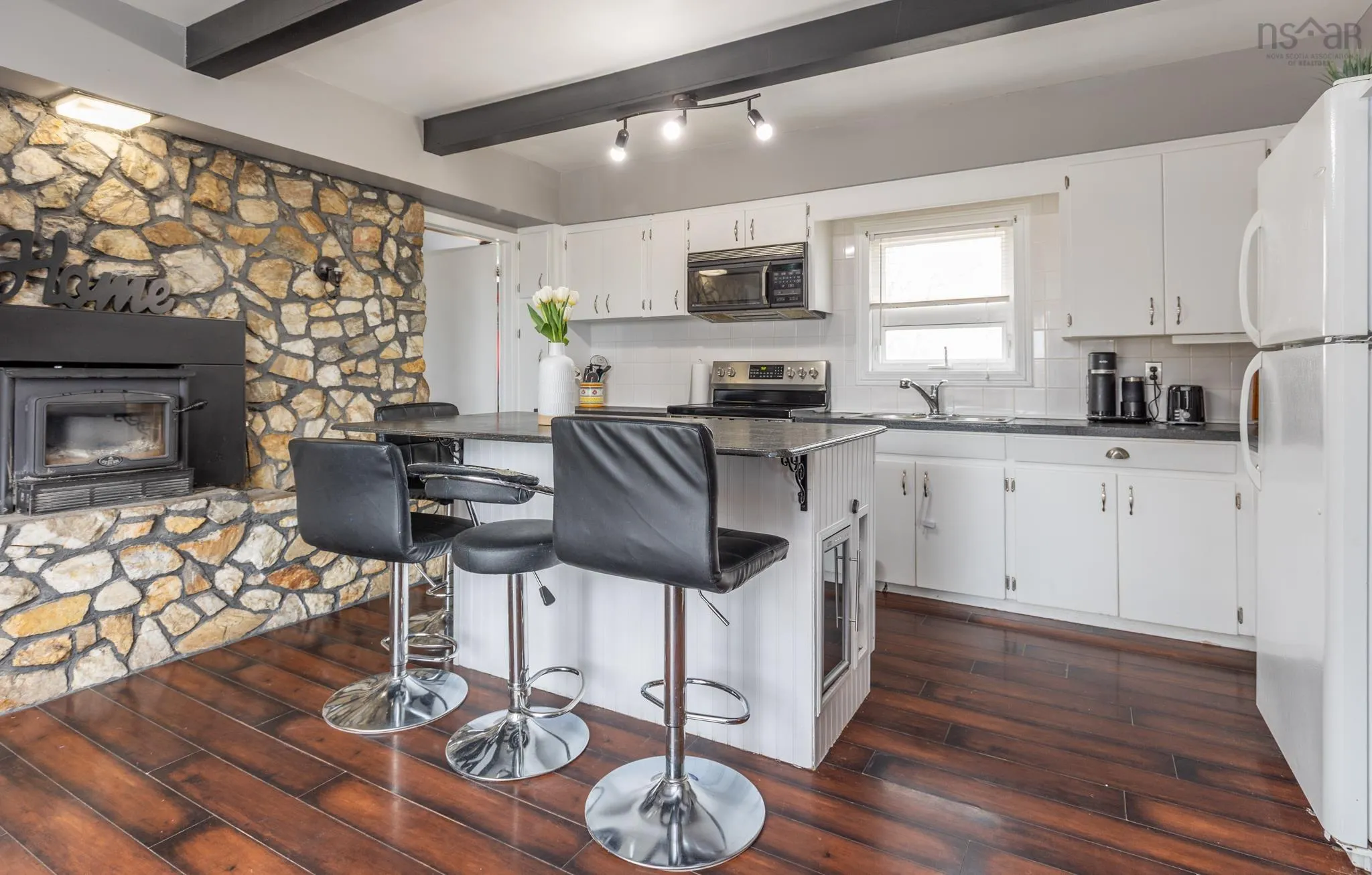 22 Baker Street, Yarmouth Ns B5a 2w9, 3 Bedrooms Bedrooms, ,3 BathroomsBathrooms,Residential,For Sale,Baker,202507739