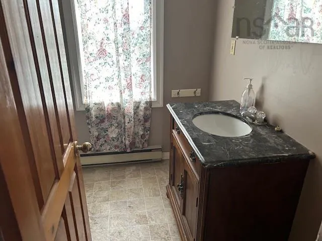 2381 276 Route, Giants Lake, NS B0E 1M0, 5 Bedrooms Bedrooms, ,2 BathroomsBathrooms,Residential,For Sale,276,202520696