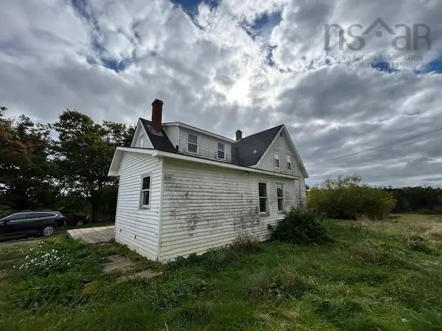 2381 276 Route, Giants Lake, NS B0E 1M0, 5 Bedrooms Bedrooms, ,2 BathroomsBathrooms,Residential,For Sale,276,202520696