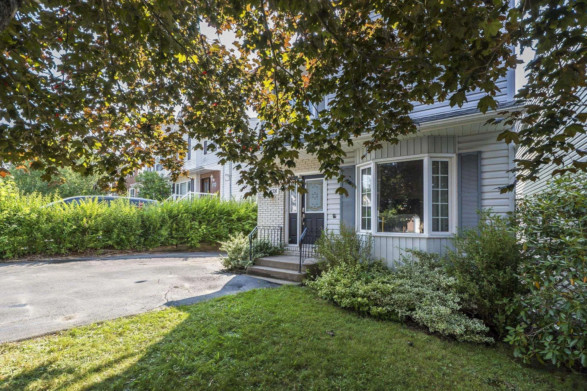 178 Duffus Drive, Bedford, NS B4A 3T5, 3 Bedrooms Bedrooms, ,3 BathroomsBathrooms,Residential,For Sale,Duffus,202519182