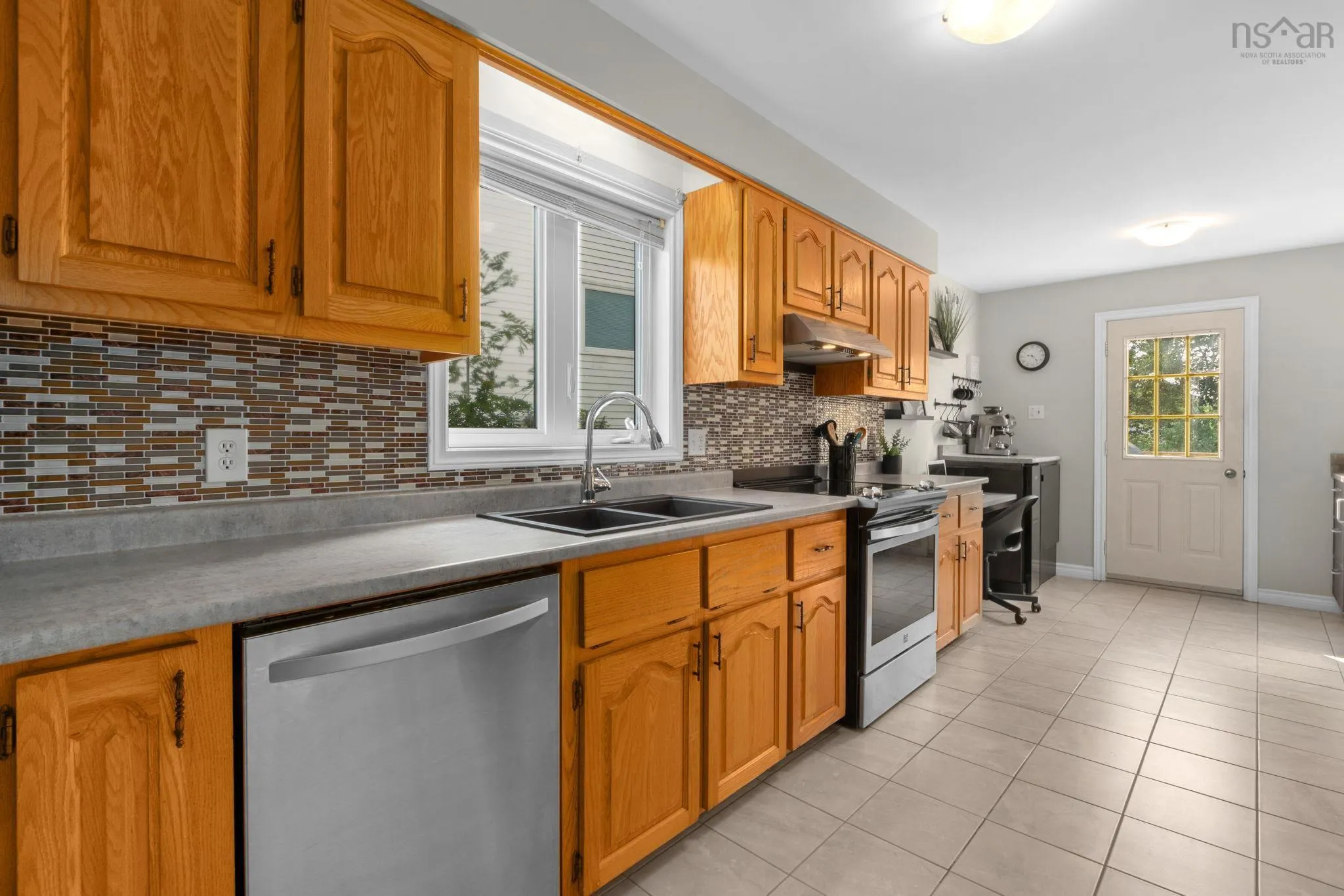 178 Duffus Drive, Bedford, NS B4A 3T5, 3 Bedrooms Bedrooms, ,3 BathroomsBathrooms,Residential,For Sale,Duffus,202519182