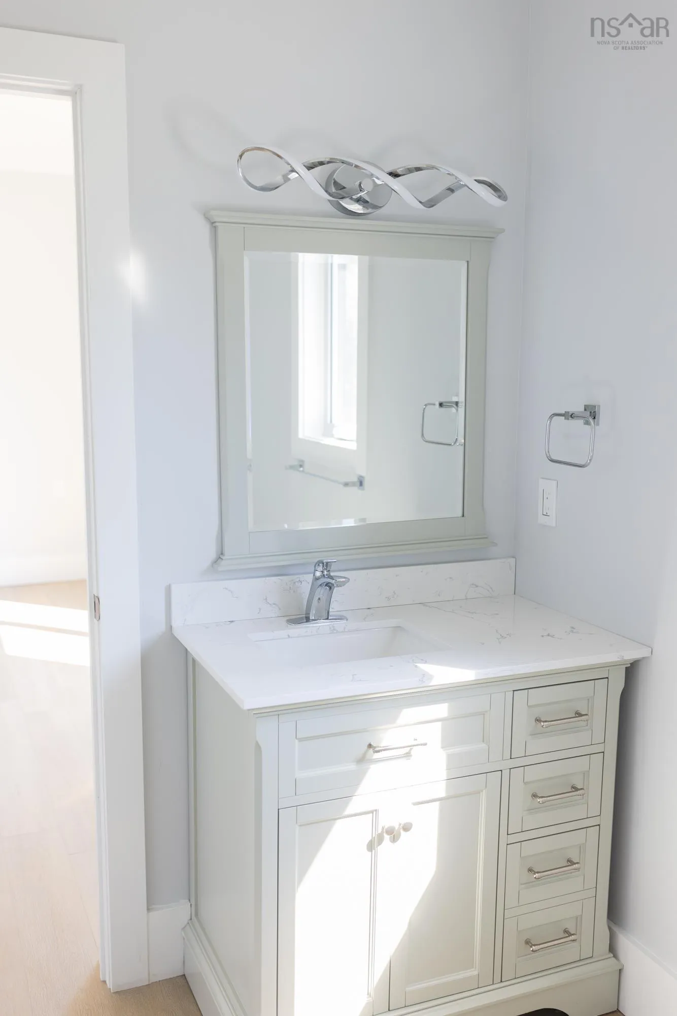 114 Brookside Drive, Brookside, NS B3T 1S2, 3 Bedrooms Bedrooms, ,3 BathroomsBathrooms,Residential,For Sale,Brookside,202521537