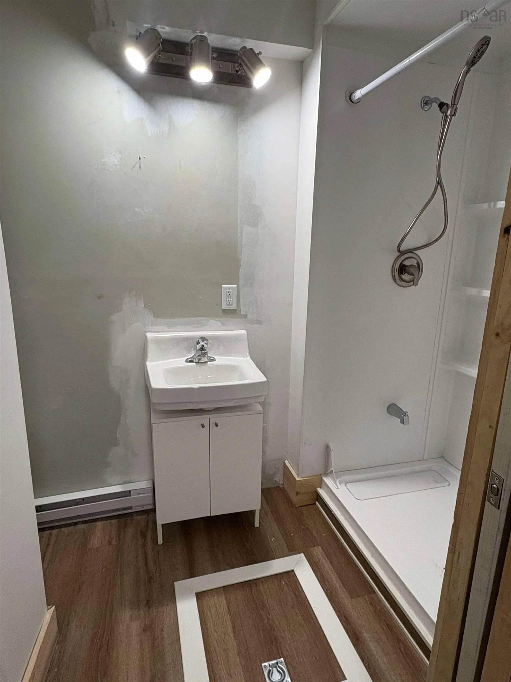 22 Pearl Street, River Hebert Ns B0l 1g0, 7 Bedrooms Bedrooms, ,4 BathroomsBathrooms,Residential,For Sale,Pearl,202423472