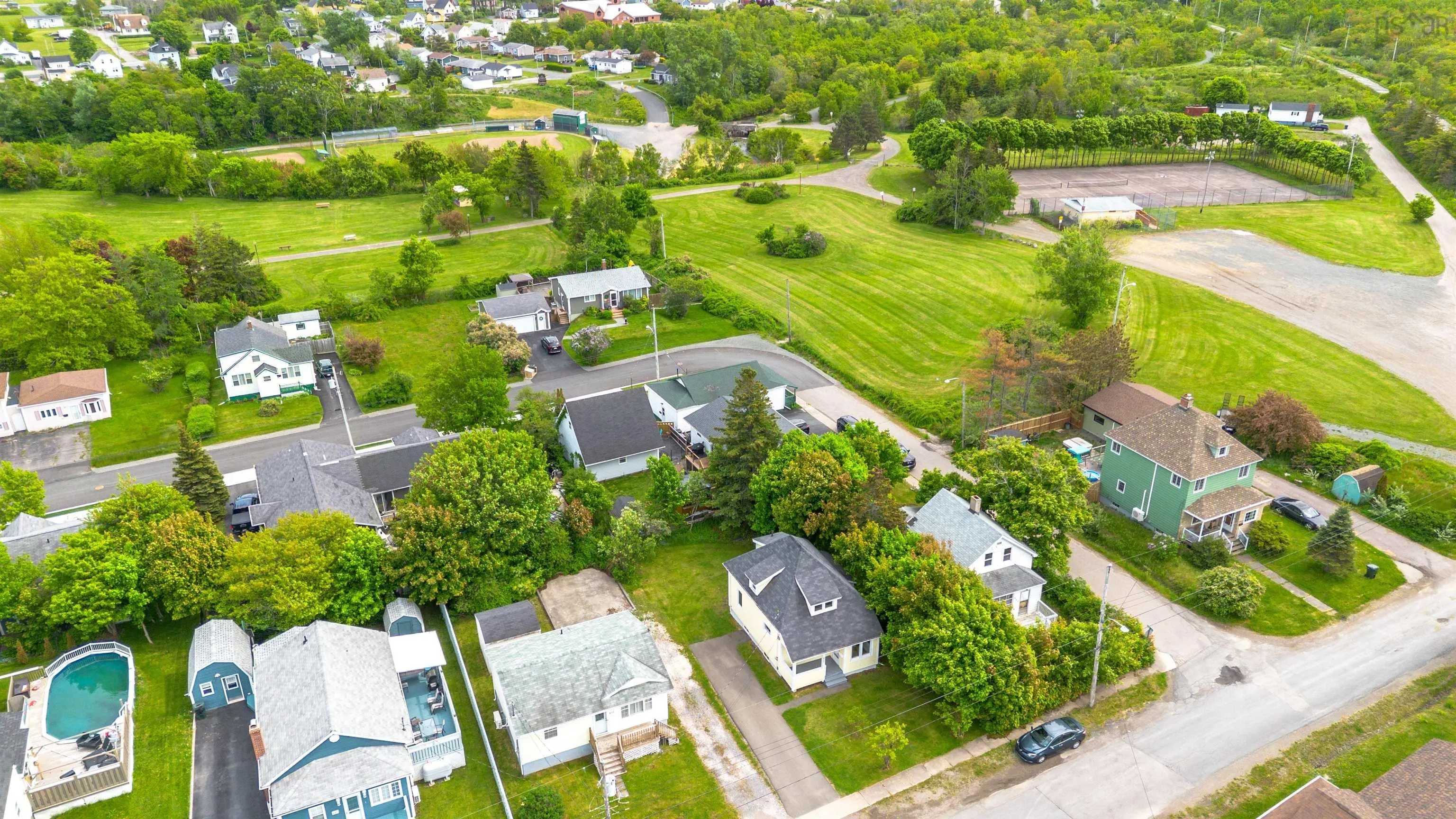455 York Street, Glace Bay, NS B1A 2N4, 3 Bedrooms Bedrooms, ,1 BathroomBathrooms,Residential,For Sale,York,202521442