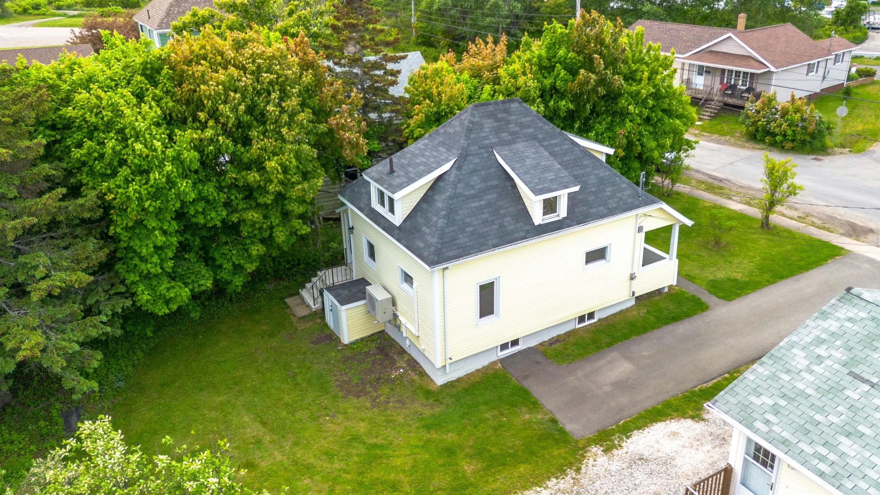 455 York Street, Glace Bay, NS B1A 2N4, 3 Bedrooms Bedrooms, ,1 BathroomBathrooms,Residential,For Sale,York,202521442