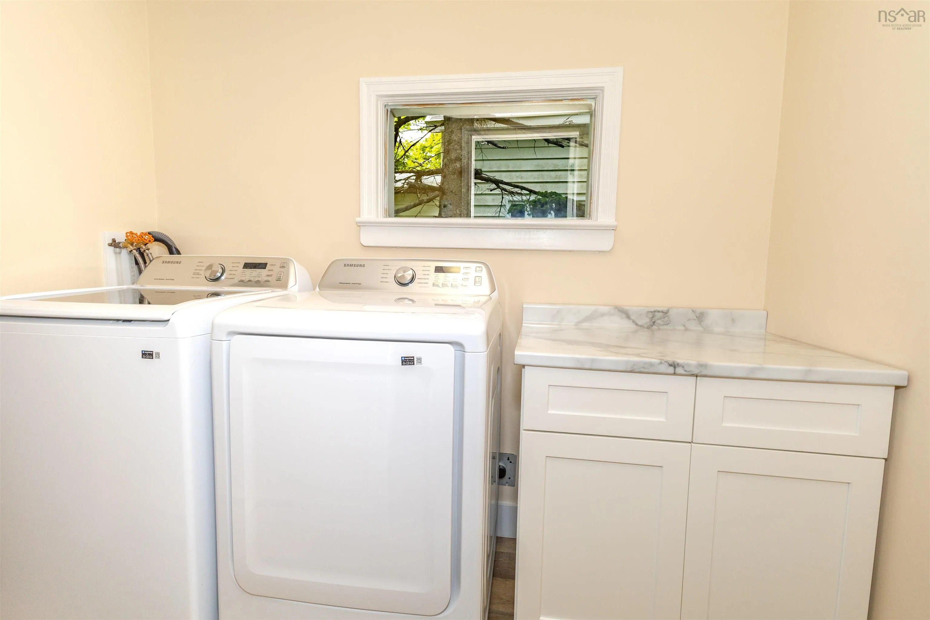 455 York Street, Glace Bay, NS B1A 2N4, 3 Bedrooms Bedrooms, ,1 BathroomBathrooms,Residential,For Sale,York,202521442
