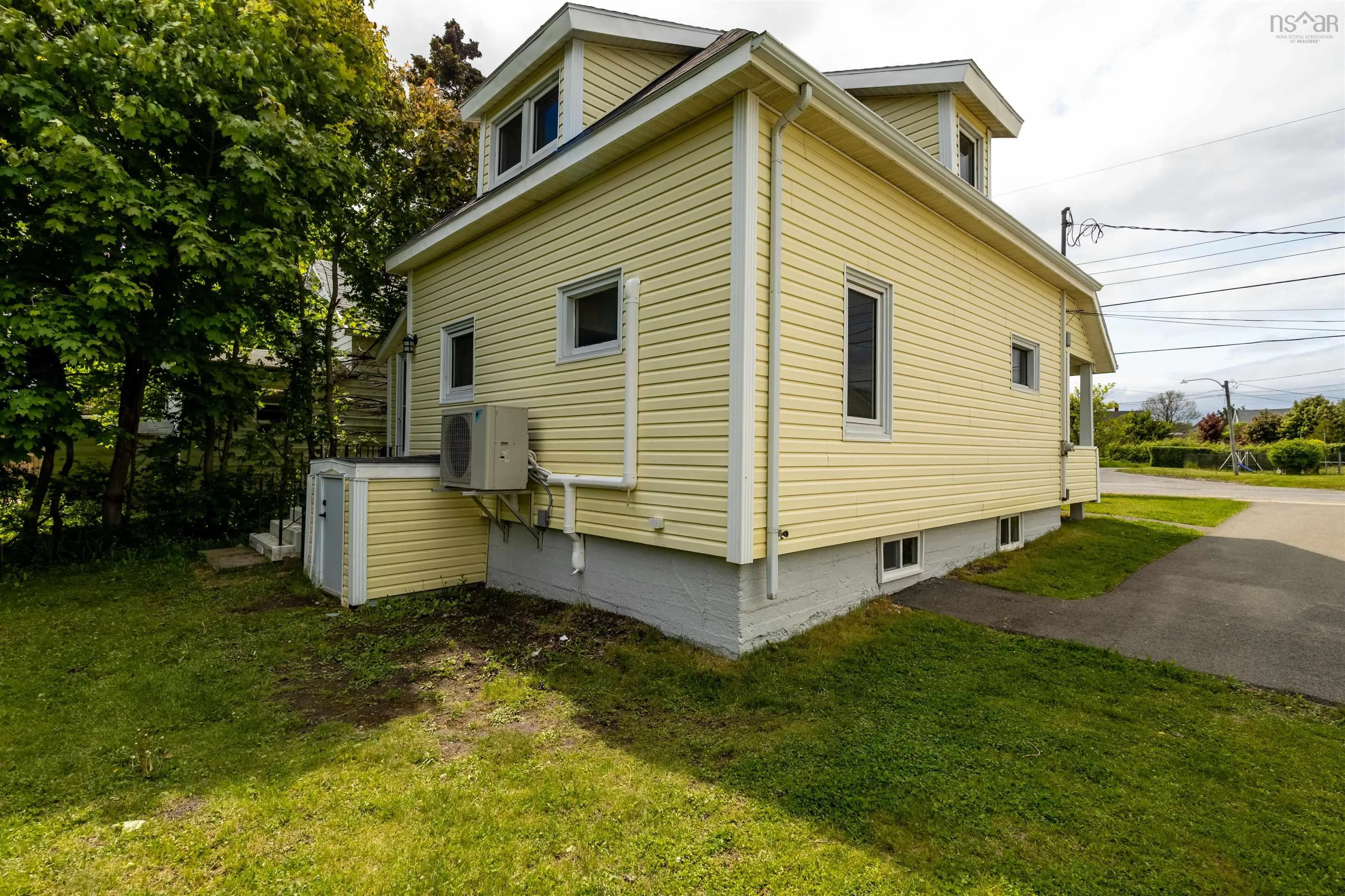 455 York Street, Glace Bay, NS B1A 2N4, 3 Bedrooms Bedrooms, ,1 BathroomBathrooms,Residential,For Sale,York,202521442