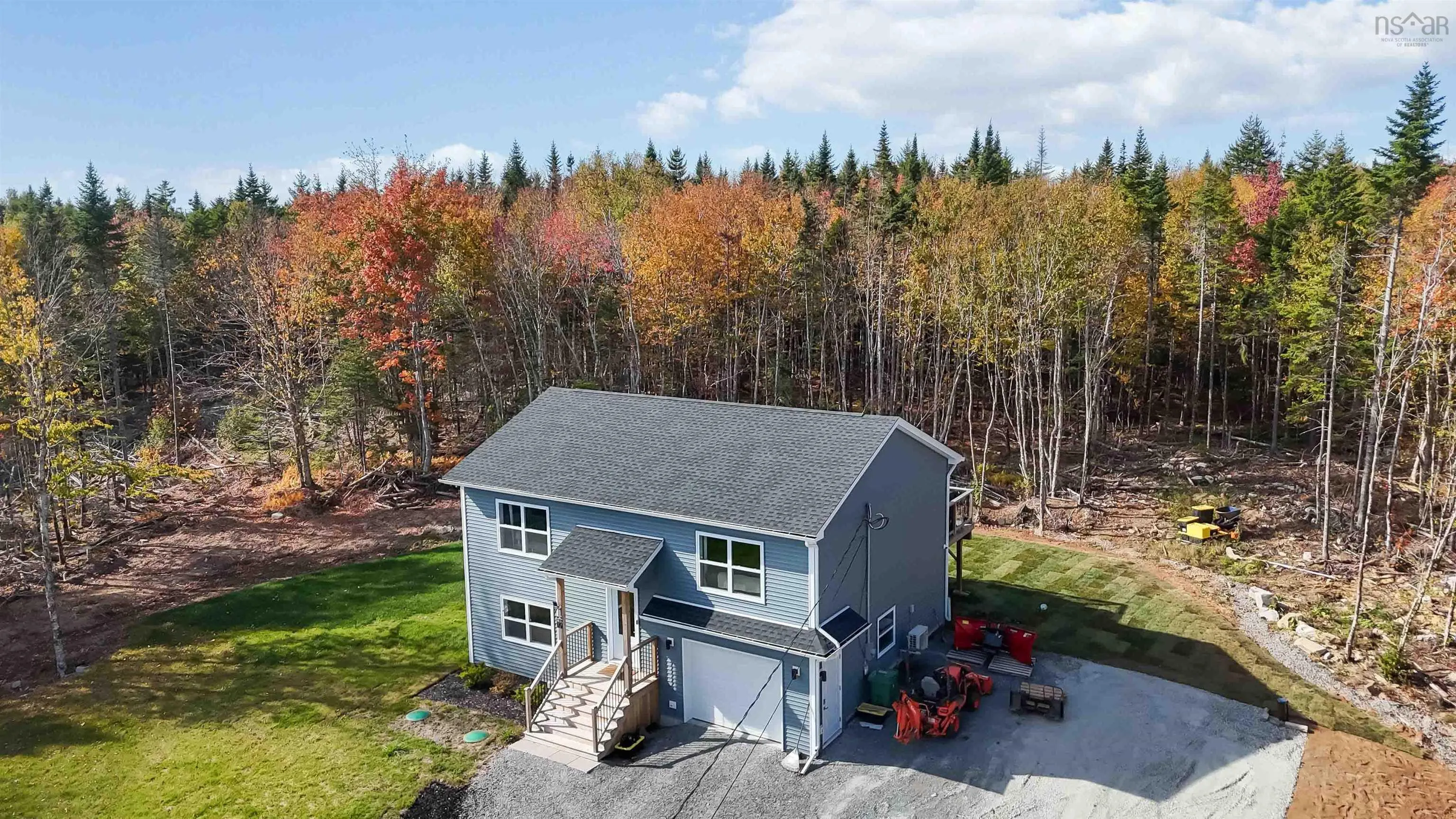 352 East Uniacke Road, East Uniacke, NS B0N 1Z0, 3 Bedrooms Bedrooms, ,3 BathroomsBathrooms,Residential,For Sale,East Uniacke,202525504