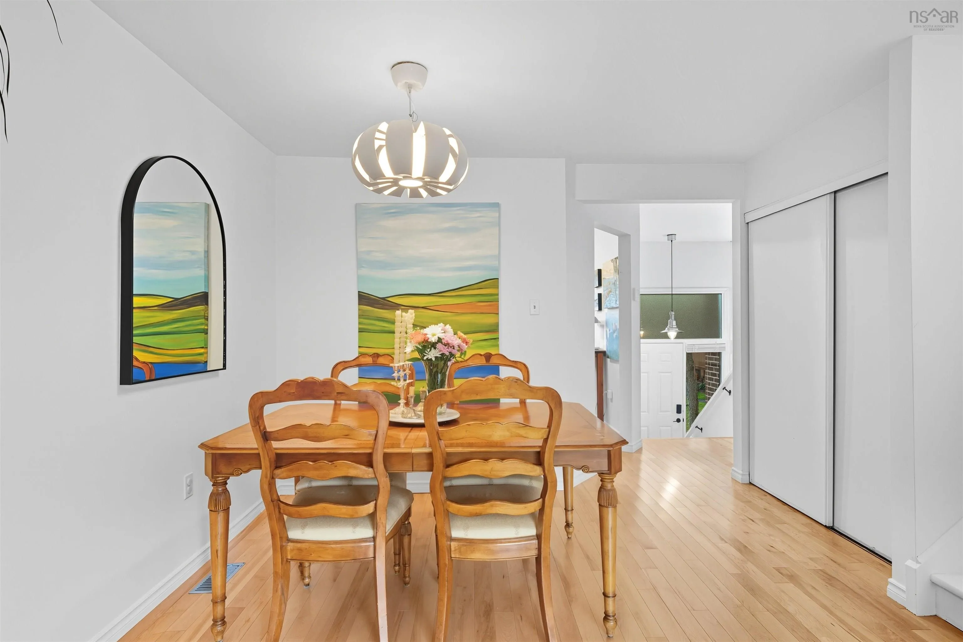 28 Hanover Court, Halifax, NS B3M 3K6, 3 Bedrooms Bedrooms, ,3 BathroomsBathrooms,Residential,For Sale,Hanover,202525064