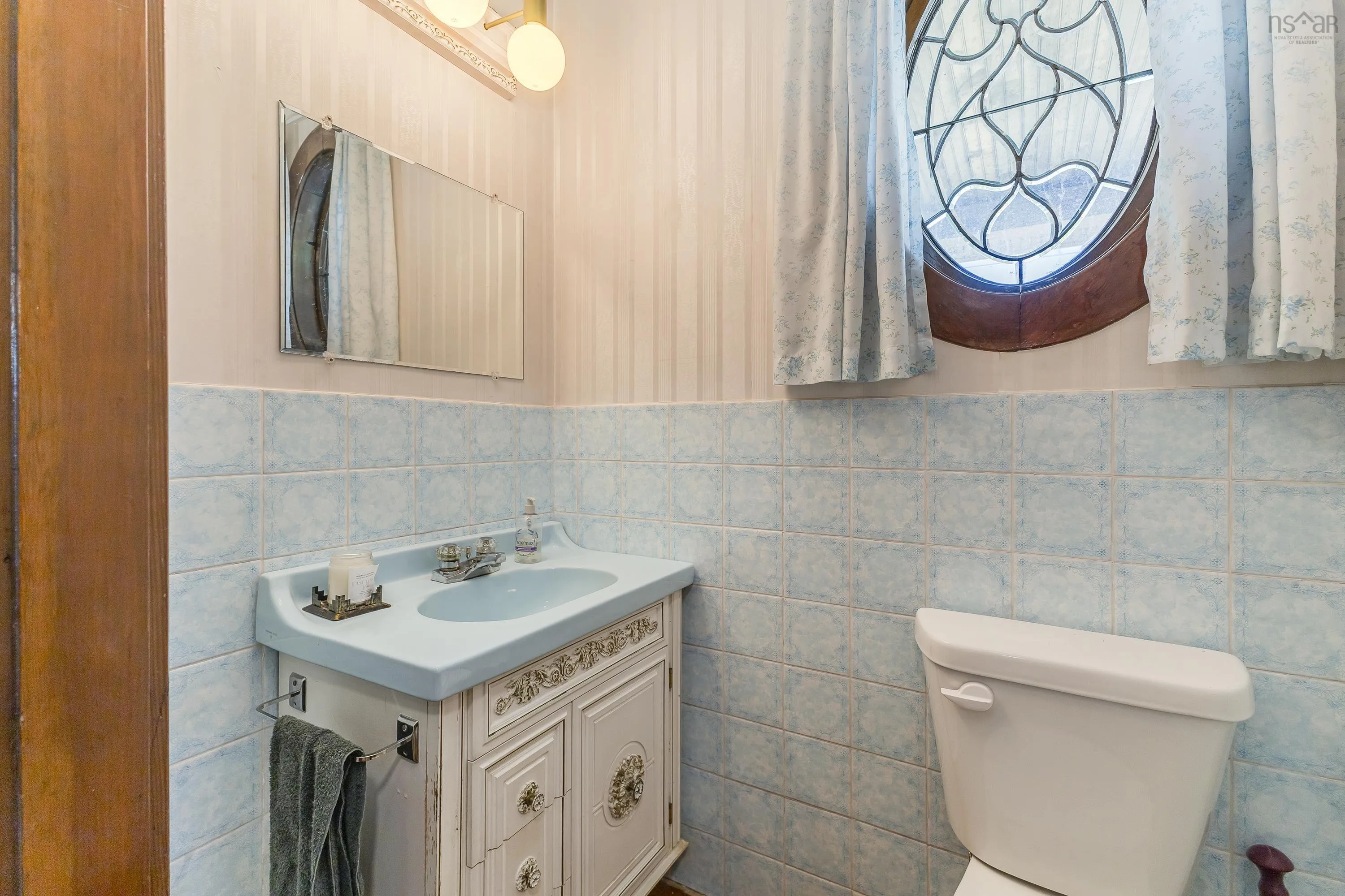 548 Nelson Street, New Glasgow, NS B2H 3C7, 4 Bedrooms Bedrooms, ,2 BathroomsBathrooms,Residential,For Sale,Nelson,202516158