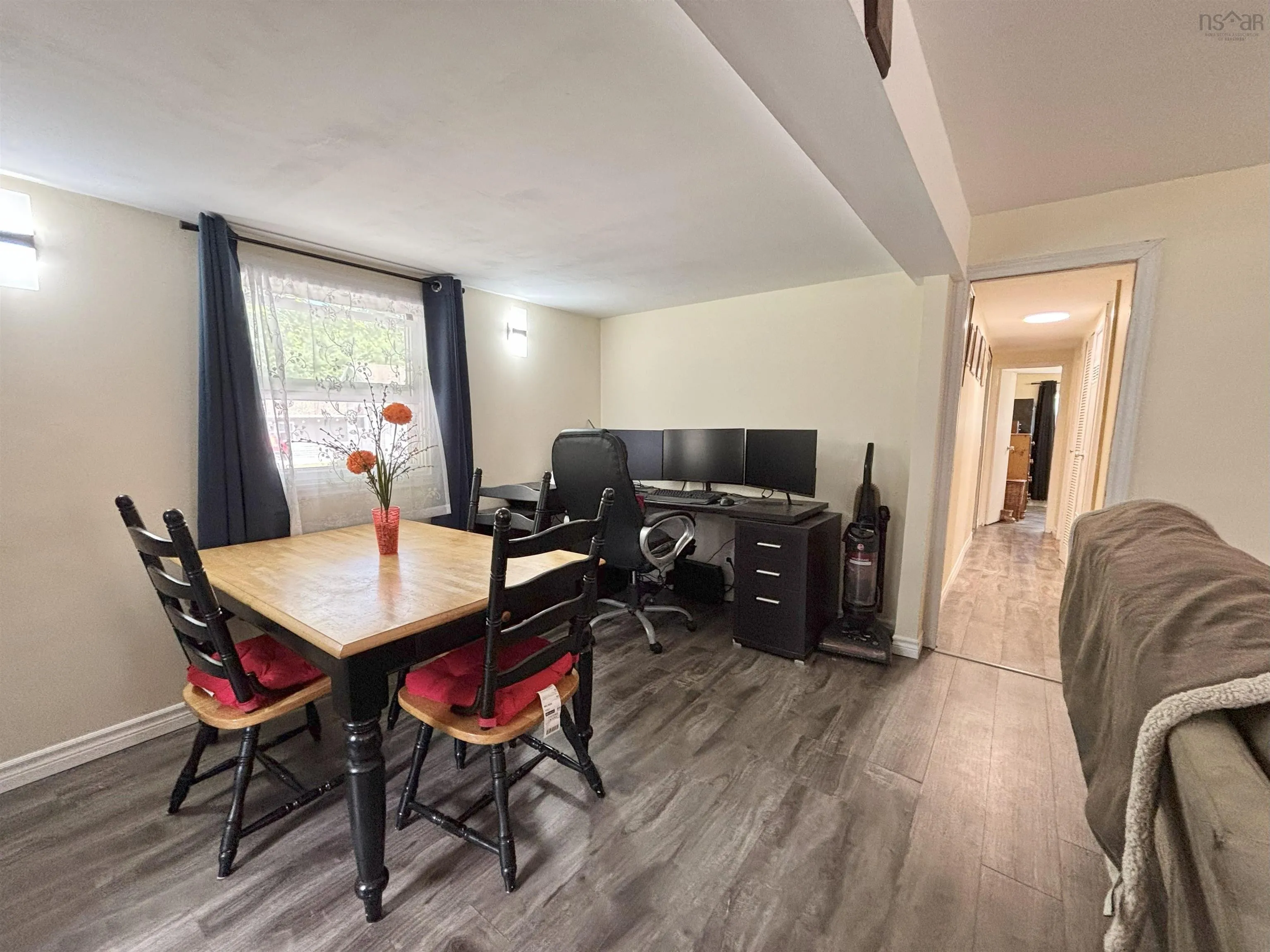8 Paddock Lane, Falmouth, NS B0P 1L0, 3 Bedrooms Bedrooms, ,1 BathroomBathrooms,Residential,For Sale,Paddock,202519580