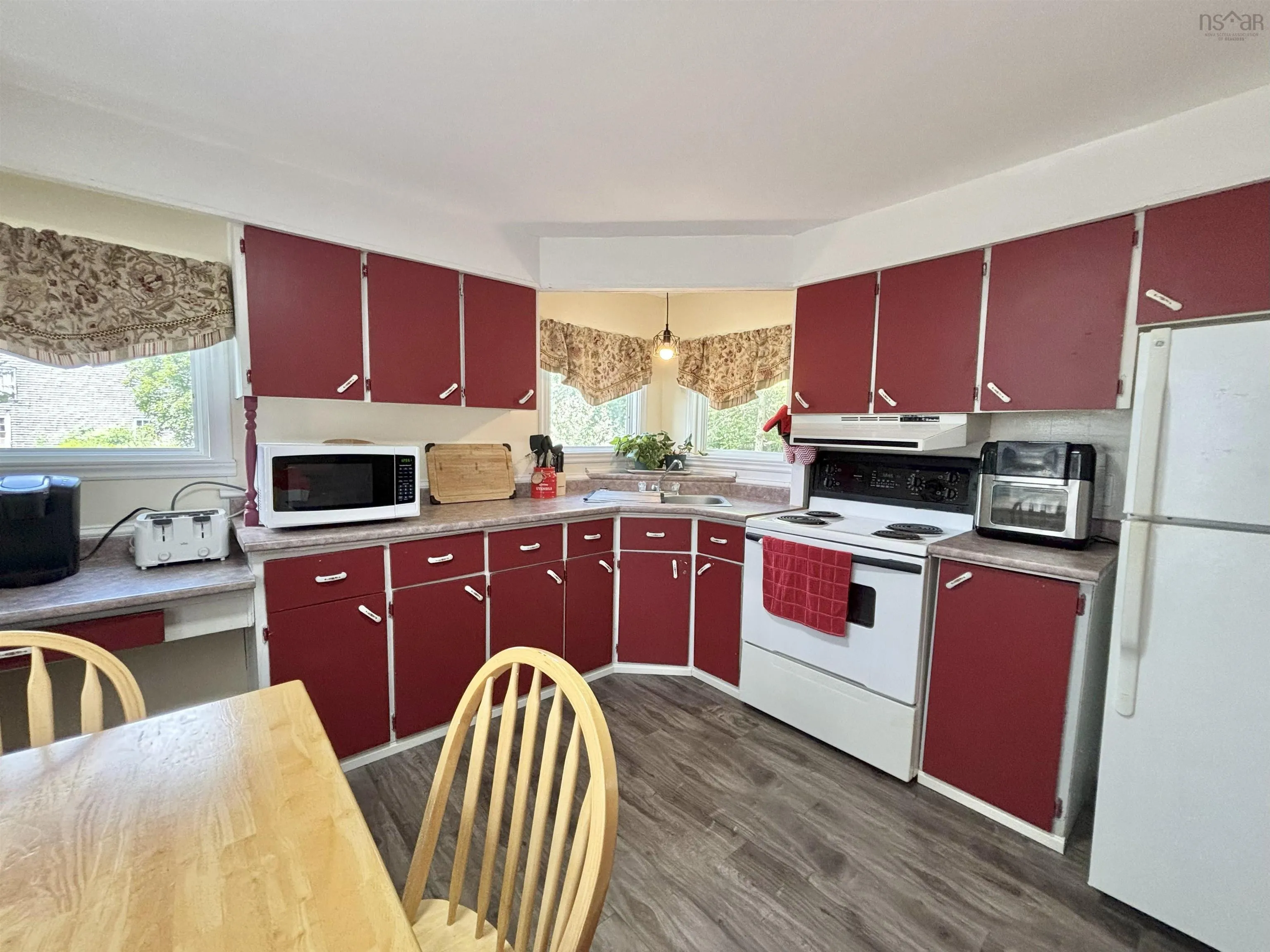 8 Paddock Lane, Falmouth, NS B0P 1L0, 3 Bedrooms Bedrooms, ,1 BathroomBathrooms,Residential,For Sale,Paddock,202519580