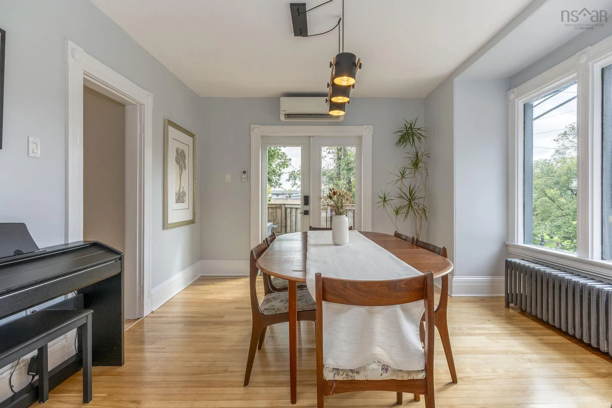 2 Dahlia Street, Dartmouth, NS B3A 2R7, 3 Bedrooms Bedrooms, ,2 BathroomsBathrooms,Residential,For Sale,Dahlia,202524751