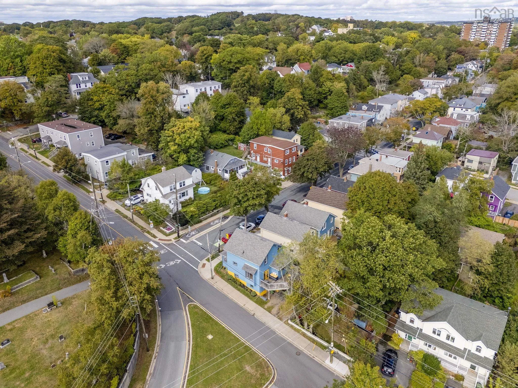 2 Dahlia Street, Dartmouth, NS B3A 2R7, 3 Bedrooms Bedrooms, ,2 BathroomsBathrooms,Residential,For Sale,Dahlia,202524751