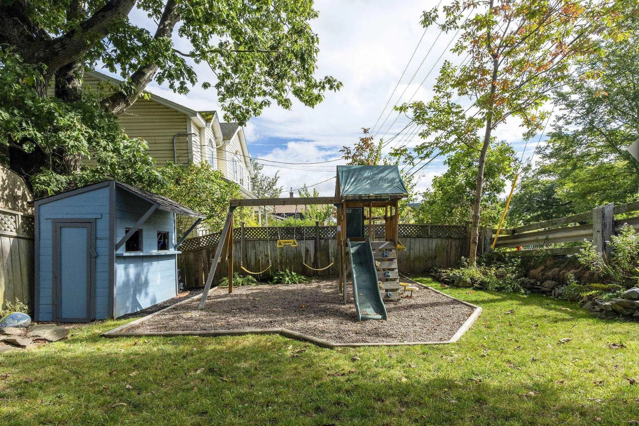2 Dahlia Street, Dartmouth, NS B3A 2R7, 3 Bedrooms Bedrooms, ,2 BathroomsBathrooms,Residential,For Sale,Dahlia,202524751