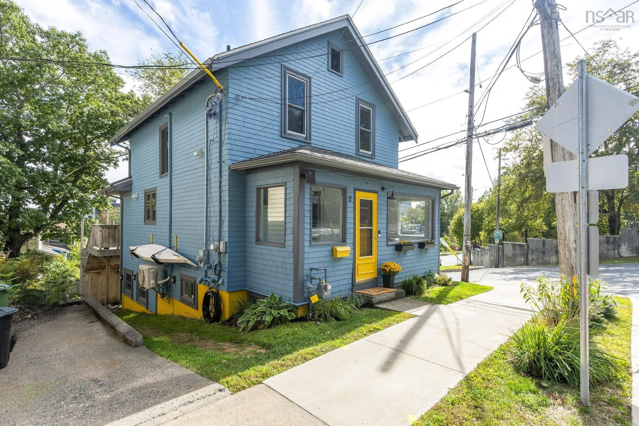 2 Dahlia Street, Dartmouth, NS B3A 2R7, 3 Bedrooms Bedrooms, ,2 BathroomsBathrooms,Residential,For Sale,Dahlia,202524751