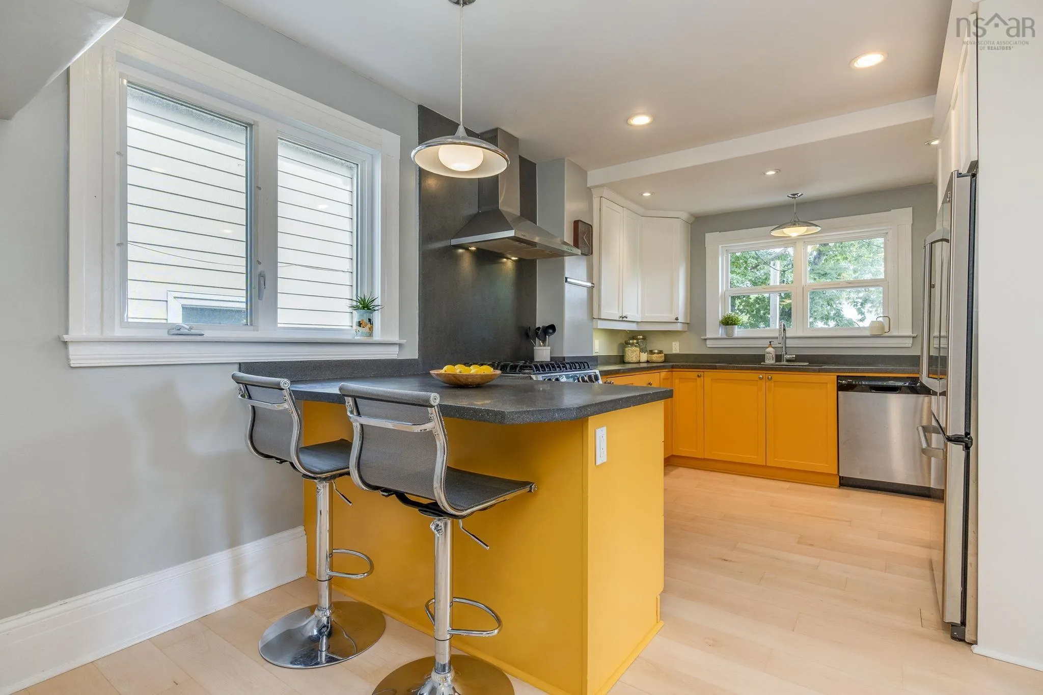 2 Dahlia Street, Dartmouth, NS B3A 2R7, 3 Bedrooms Bedrooms, ,2 BathroomsBathrooms,Residential,For Sale,Dahlia,202524751