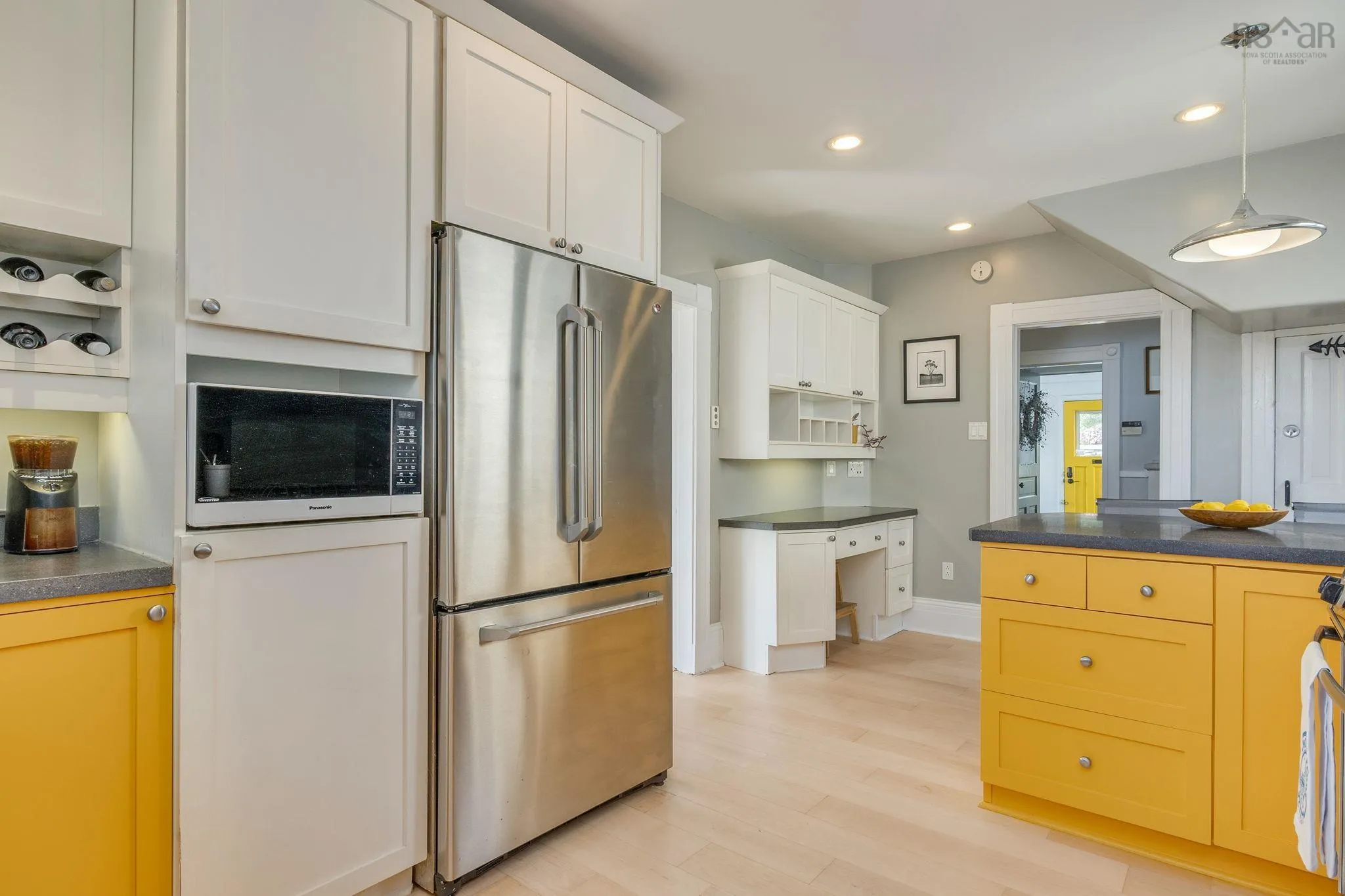 2 Dahlia Street, Dartmouth, NS B3A 2R7, 3 Bedrooms Bedrooms, ,2 BathroomsBathrooms,Residential,For Sale,Dahlia,202524751