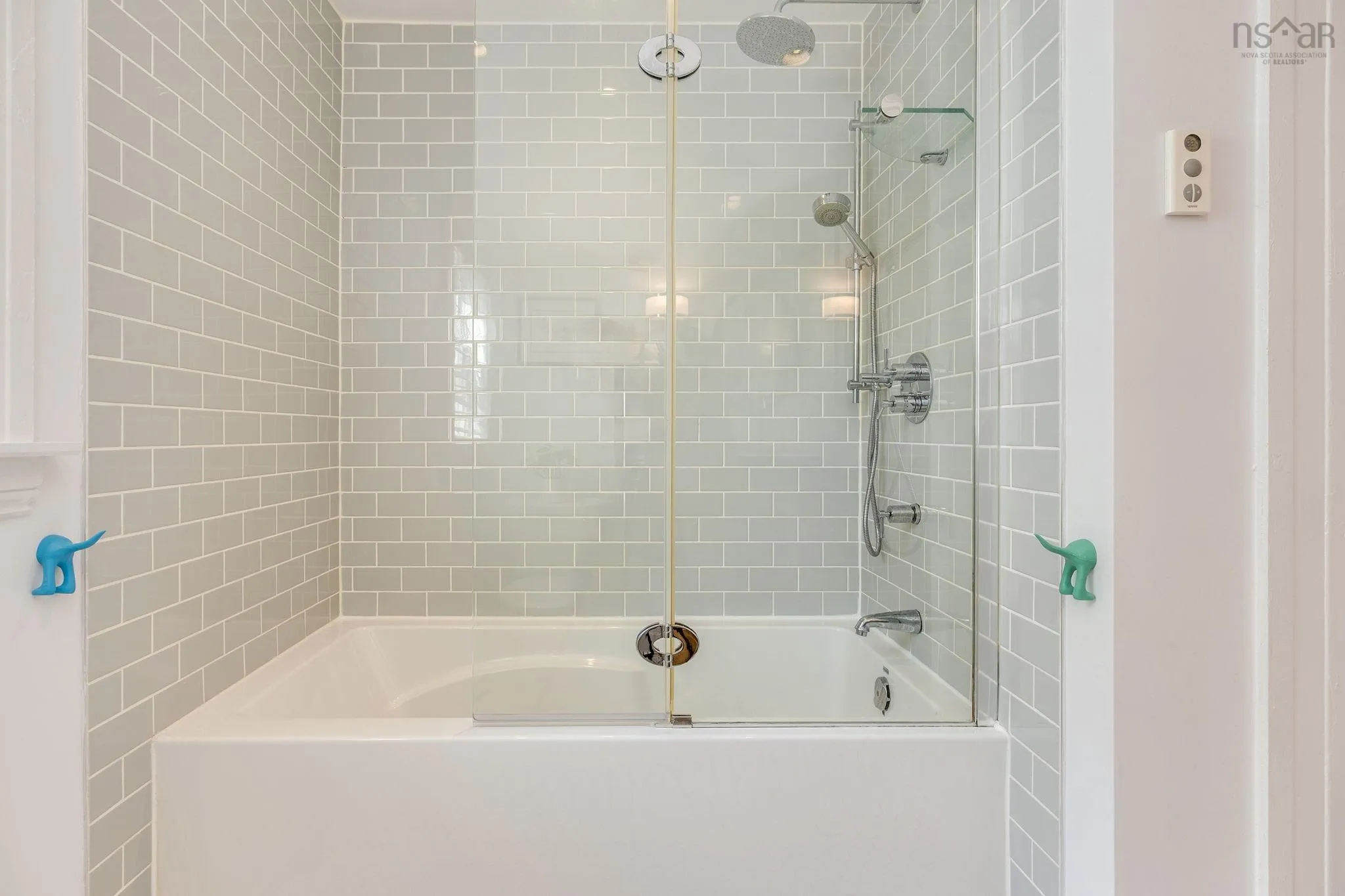 2 Dahlia Street, Dartmouth, NS B3A 2R7, 3 Bedrooms Bedrooms, ,2 BathroomsBathrooms,Residential,For Sale,Dahlia,202524751