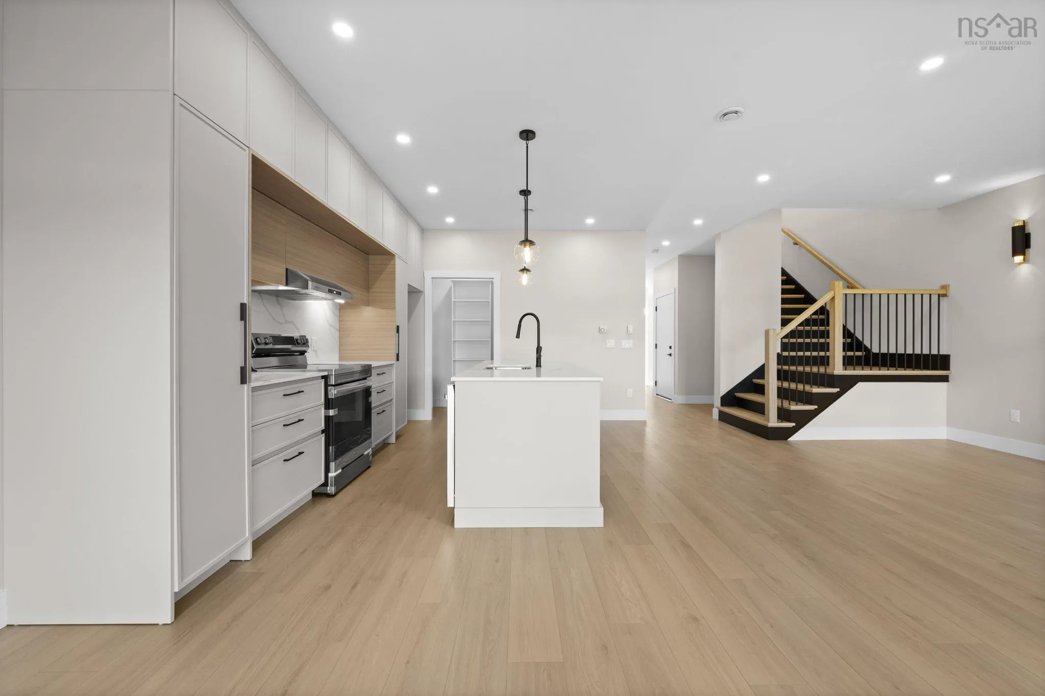200 Darner Drive, Beaver Bank, NS B4G 1C1, 4 Bedrooms Bedrooms, ,4 BathroomsBathrooms,Residential,For Sale,Darner,202517203
