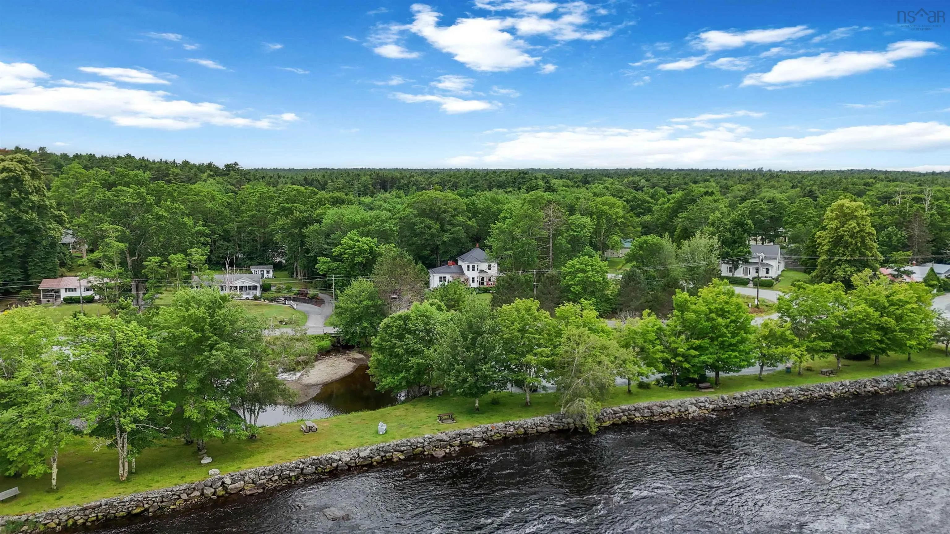 336 West Street, Milton, NS B0T 1P0, 4 Bedrooms Bedrooms, ,4 BathroomsBathrooms,Residential,For Sale,West,202517664