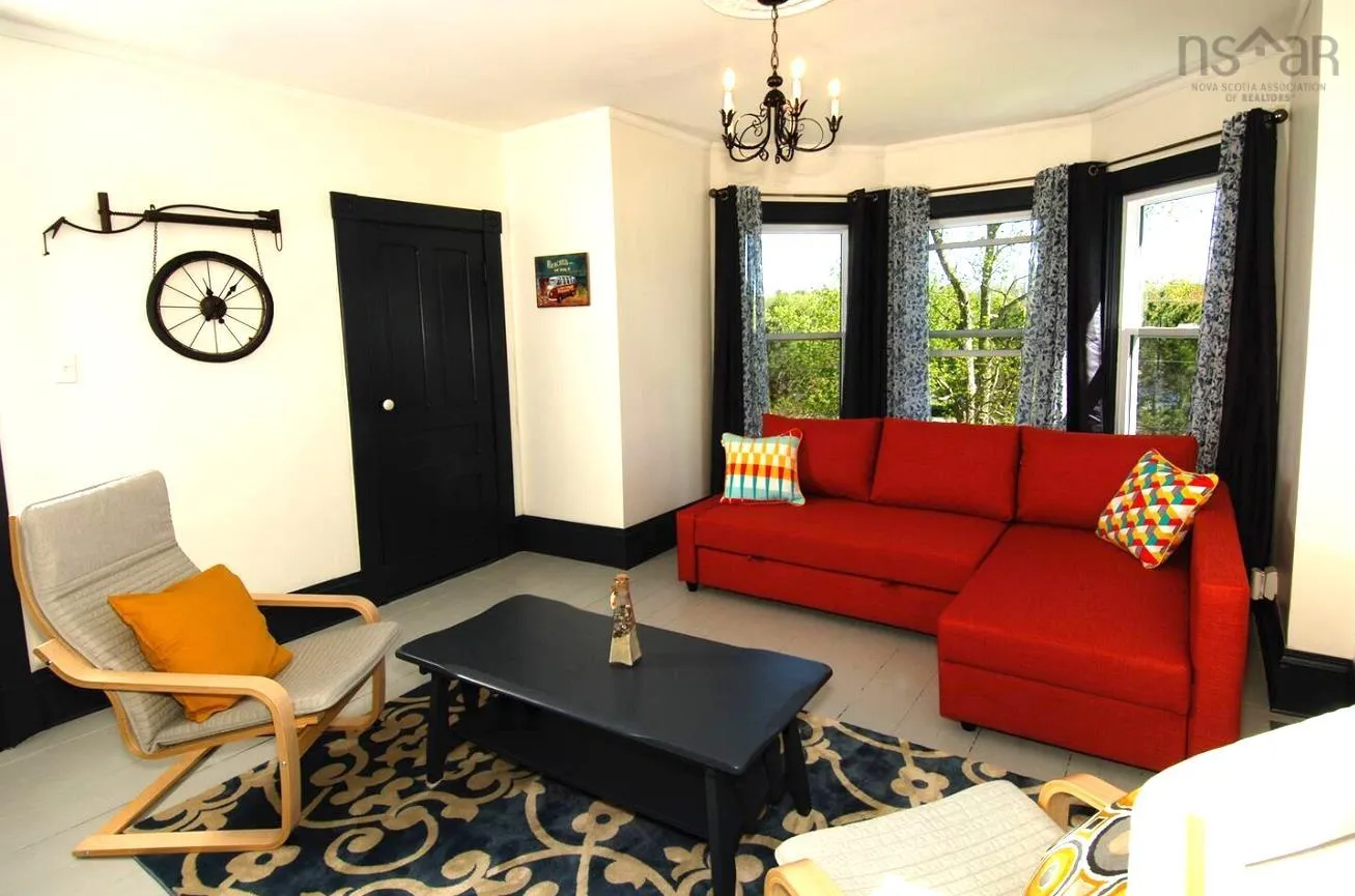 336 West Street, Milton, NS B0T 1P0, 4 Bedrooms Bedrooms, ,4 BathroomsBathrooms,Residential,For Sale,West,202517664