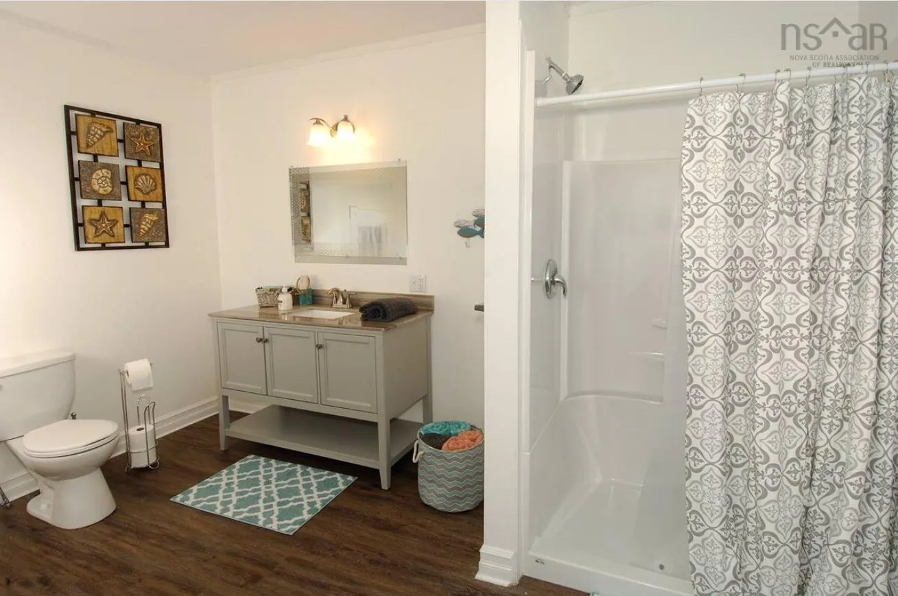 336 West Street, Milton, NS B0T 1P0, 4 Bedrooms Bedrooms, ,4 BathroomsBathrooms,Residential,For Sale,West,202517664