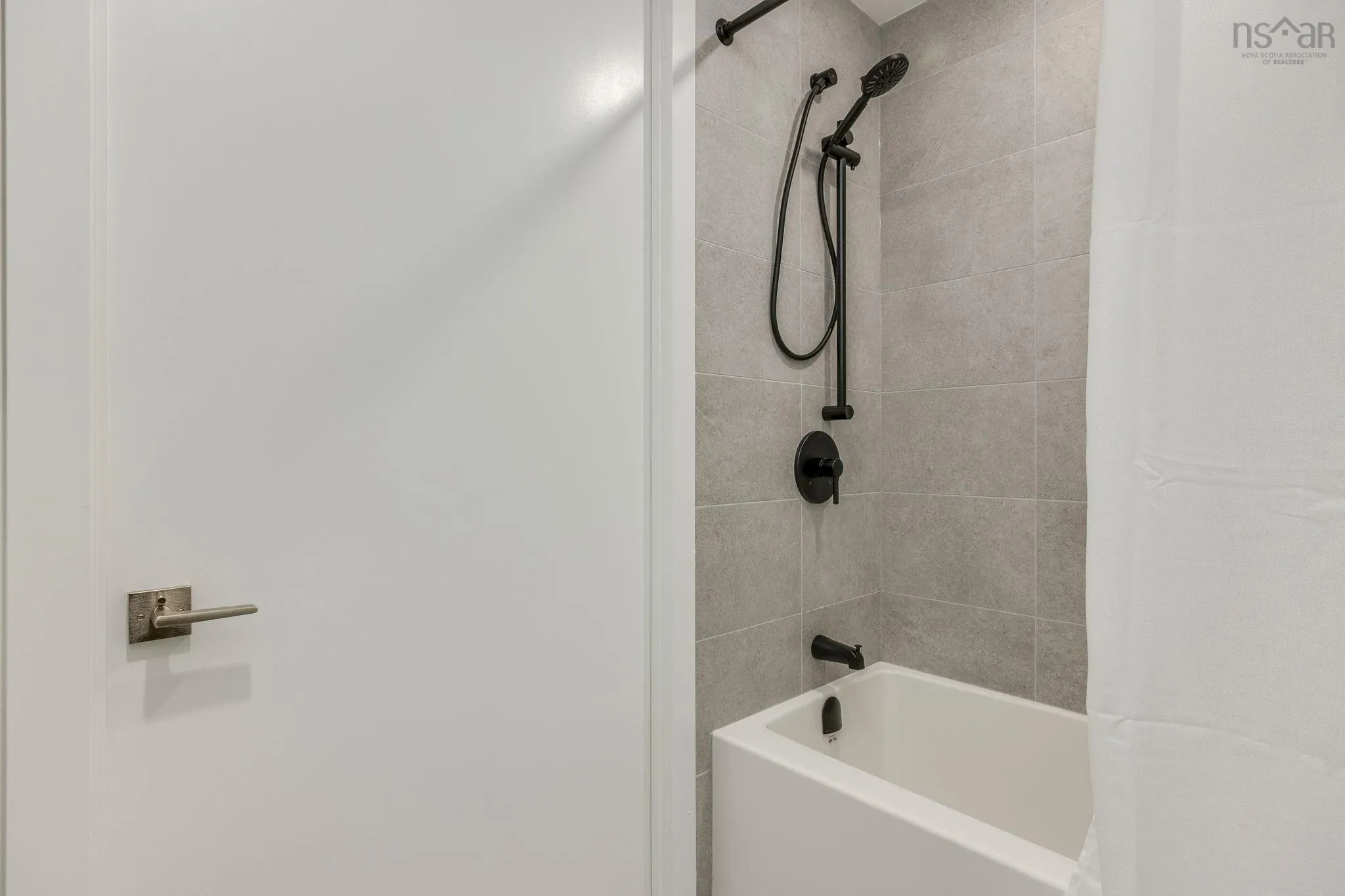 509-5511 Bilby Street, Halifax, NS B3K 0M5, 1 Bedroom Bedrooms, ,1 BathroomBathrooms,Residential,For Sale,Bilby,202524968