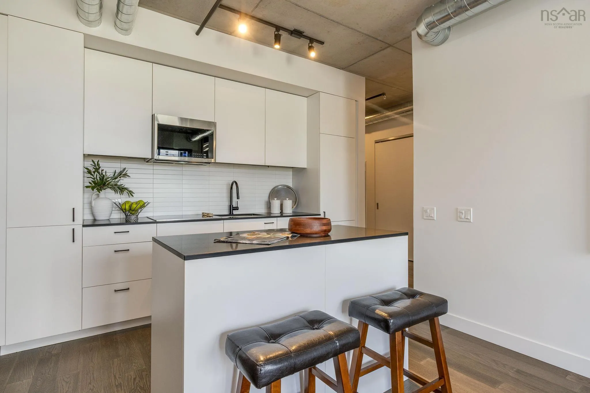 509-5511 Bilby Street, Halifax, NS B3K 0M5, 1 Bedroom Bedrooms, ,1 BathroomBathrooms,Residential,For Sale,Bilby,202524968