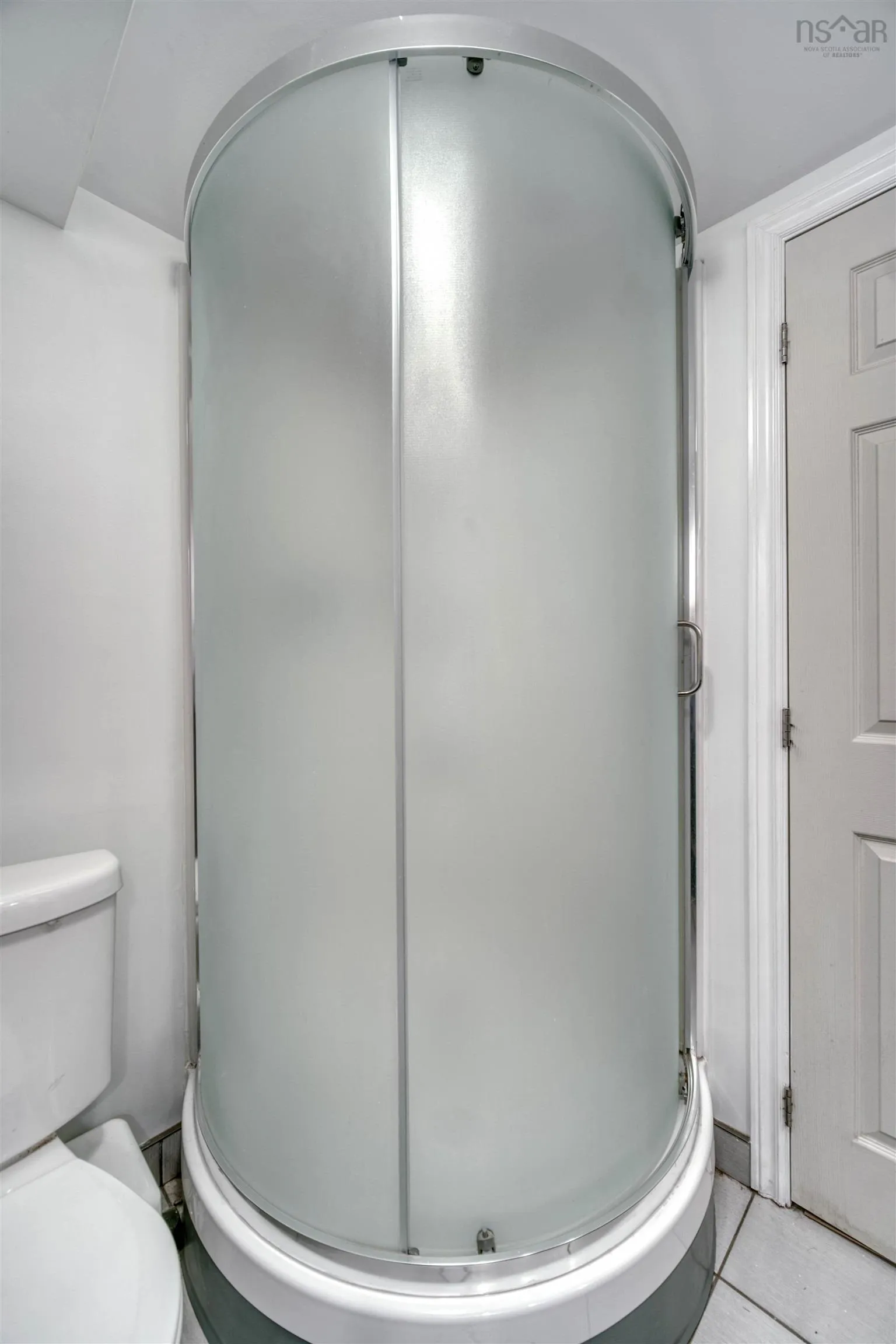 38 Harris Road, Dartmouth, NS B2Y 3J4, 3 Bedrooms Bedrooms, ,2 BathroomsBathrooms,Residential,For Sale,Harris,202515654