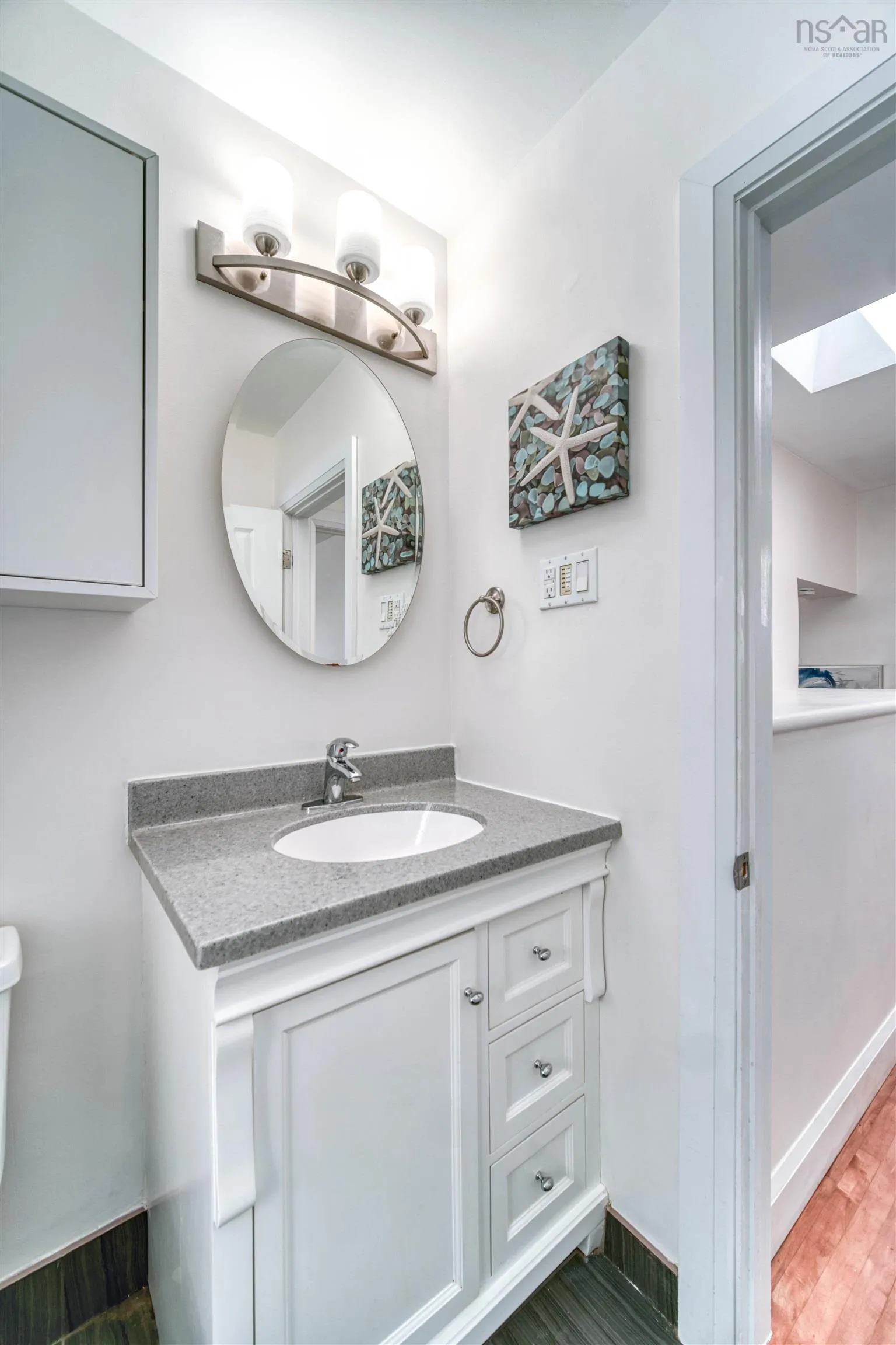 38 Harris Road, Dartmouth, NS B2Y 3J4, 3 Bedrooms Bedrooms, ,2 BathroomsBathrooms,Residential,For Sale,Harris,202515654