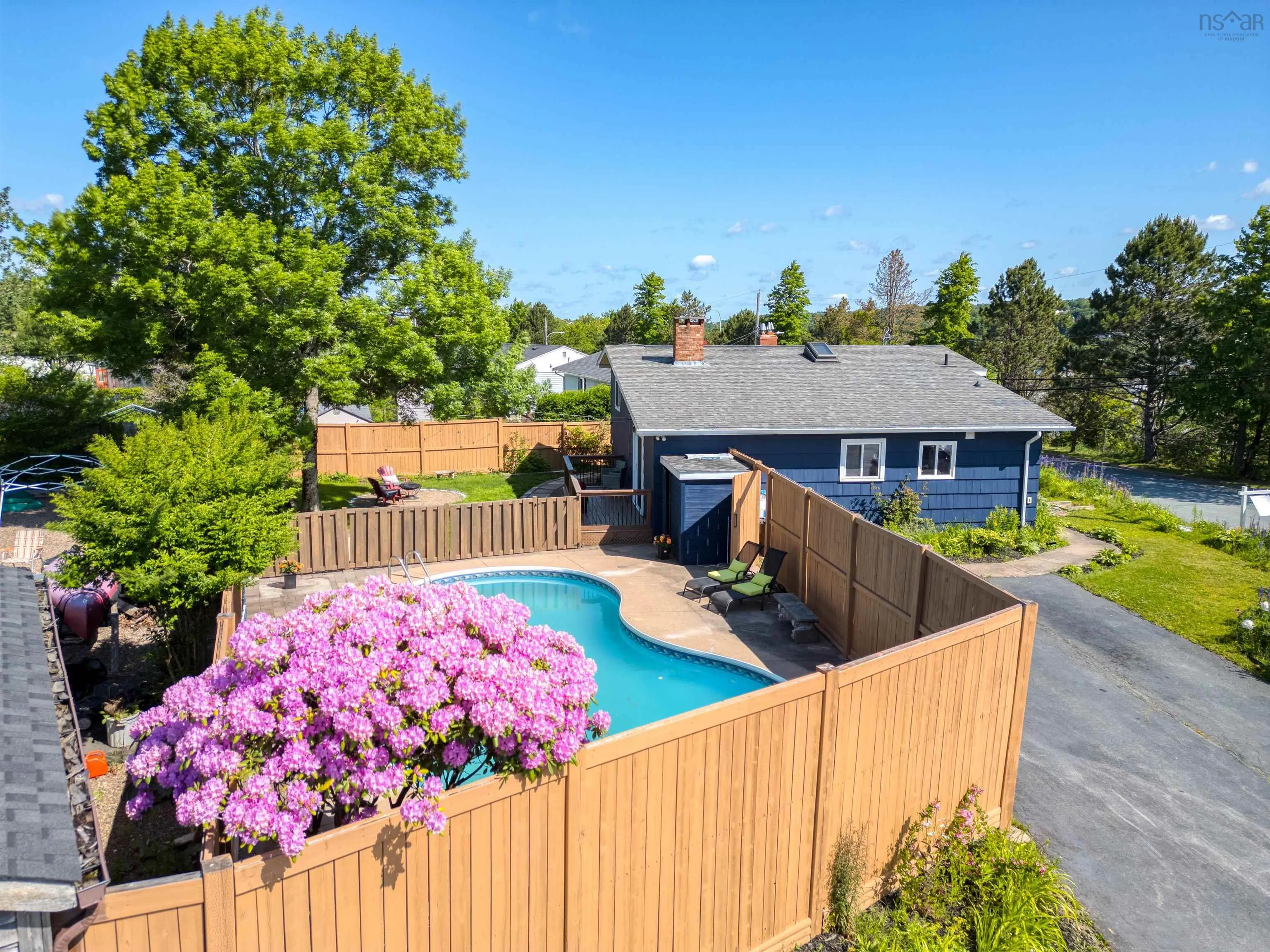 38 Harris Road, Dartmouth, NS B2Y 3J4, 3 Bedrooms Bedrooms, ,2 BathroomsBathrooms,Residential,For Sale,Harris,202515654