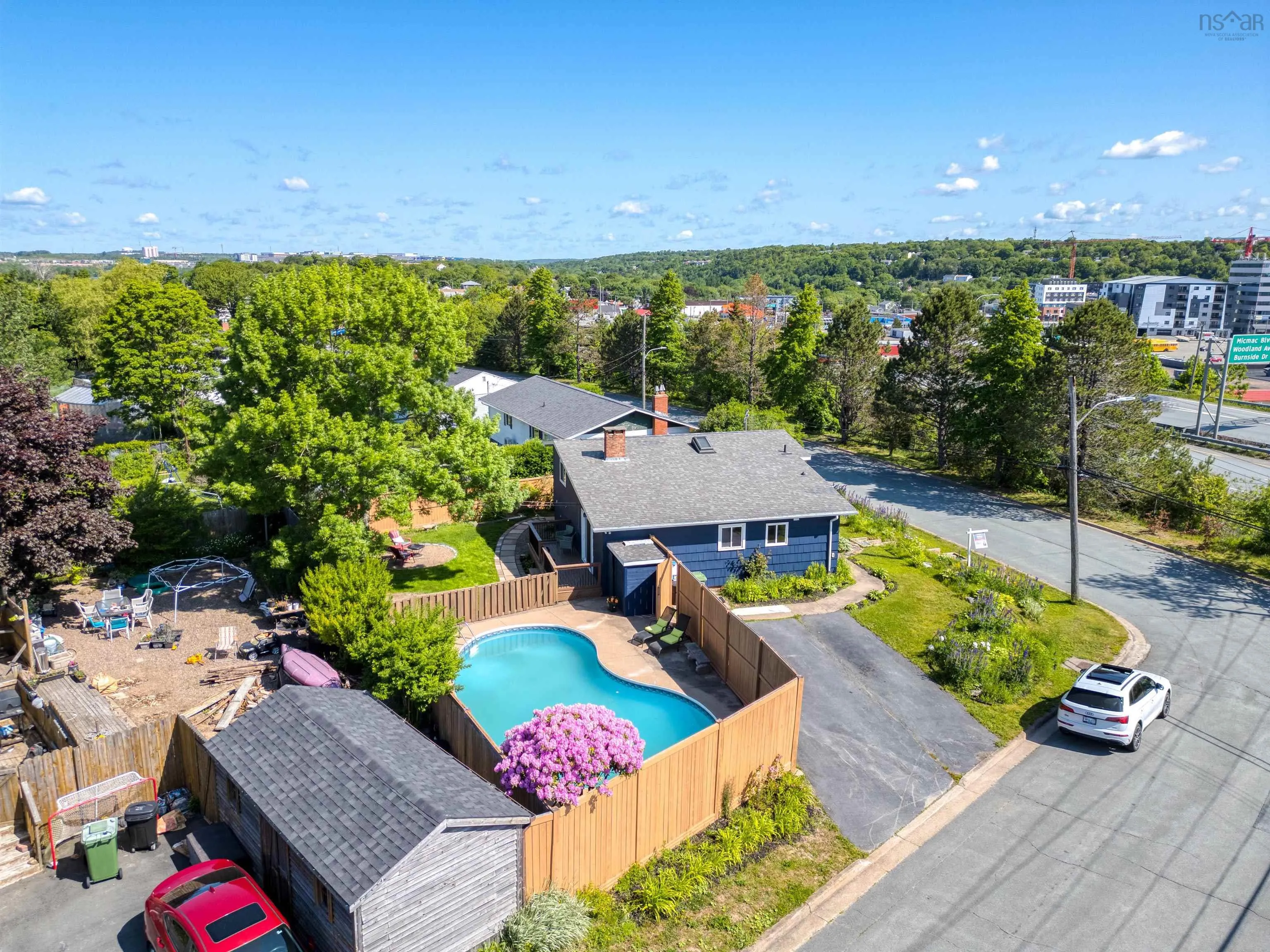 38 Harris Road, Dartmouth, NS B2Y 3J4, 3 Bedrooms Bedrooms, ,2 BathroomsBathrooms,Residential,For Sale,Harris,202515654