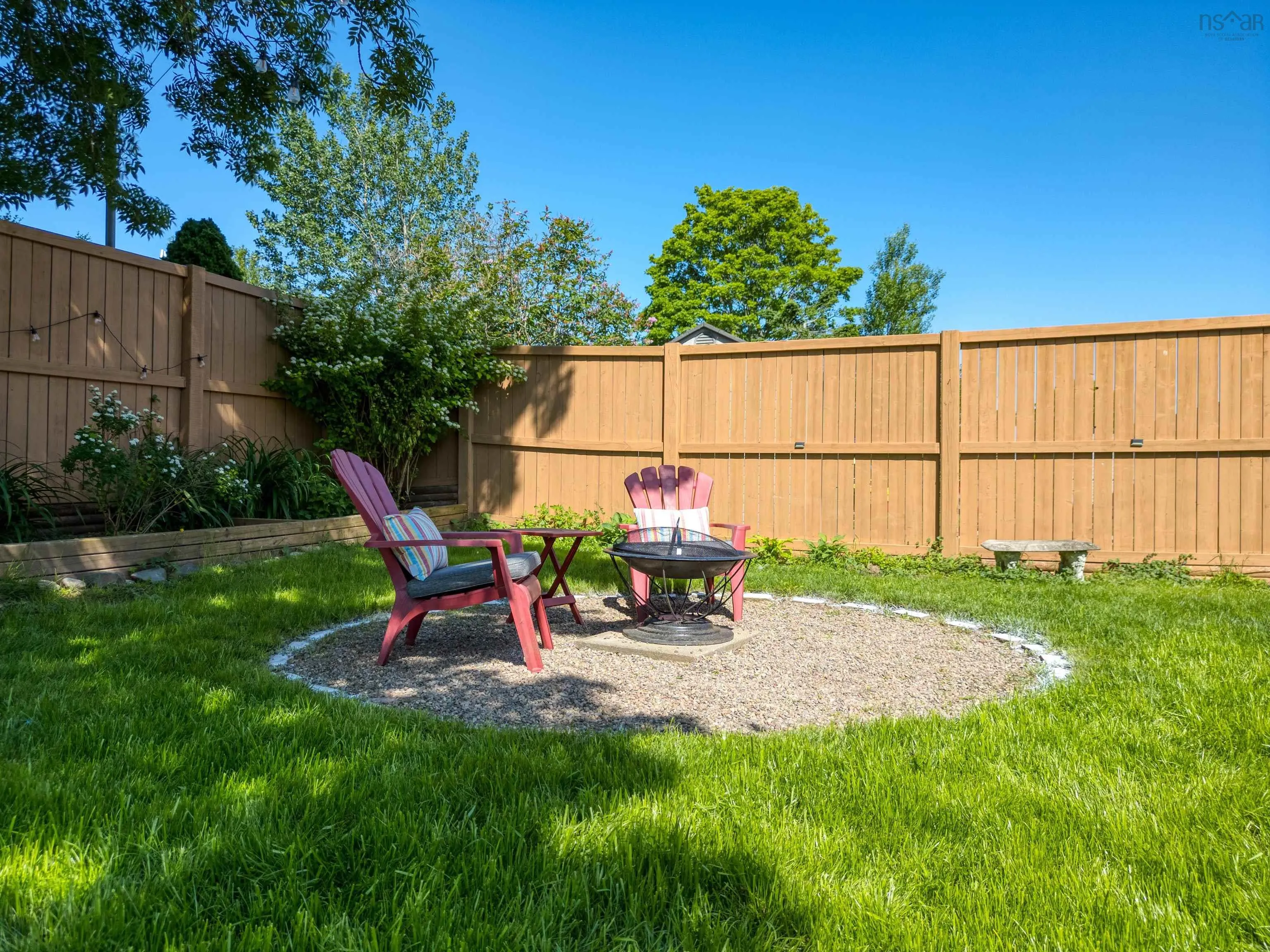 38 Harris Road, Dartmouth, NS B2Y 3J4, 3 Bedrooms Bedrooms, ,2 BathroomsBathrooms,Residential,For Sale,Harris,202515654