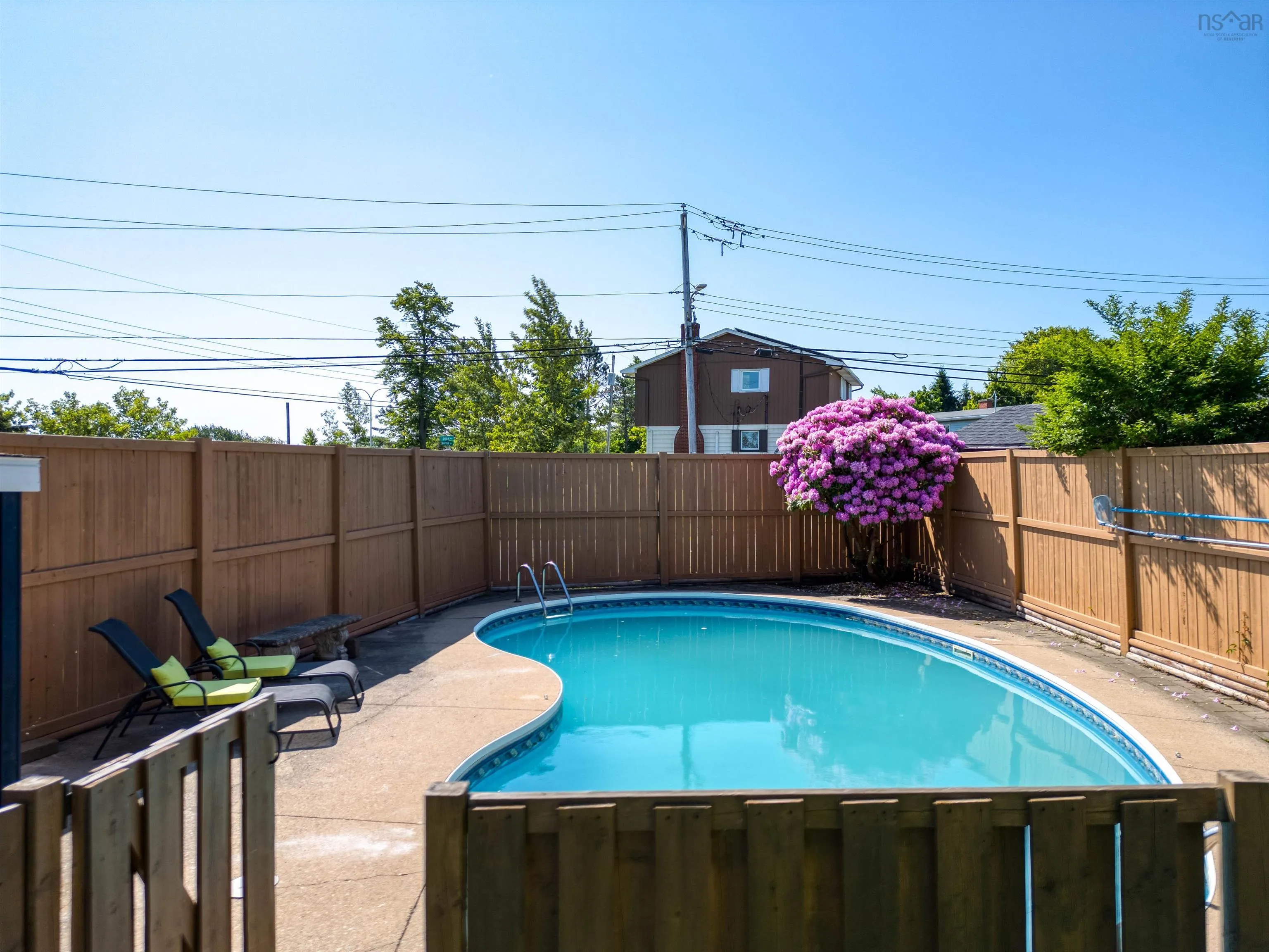 38 Harris Road, Dartmouth, NS B2Y 3J4, 3 Bedrooms Bedrooms, ,2 BathroomsBathrooms,Residential,For Sale,Harris,202515654