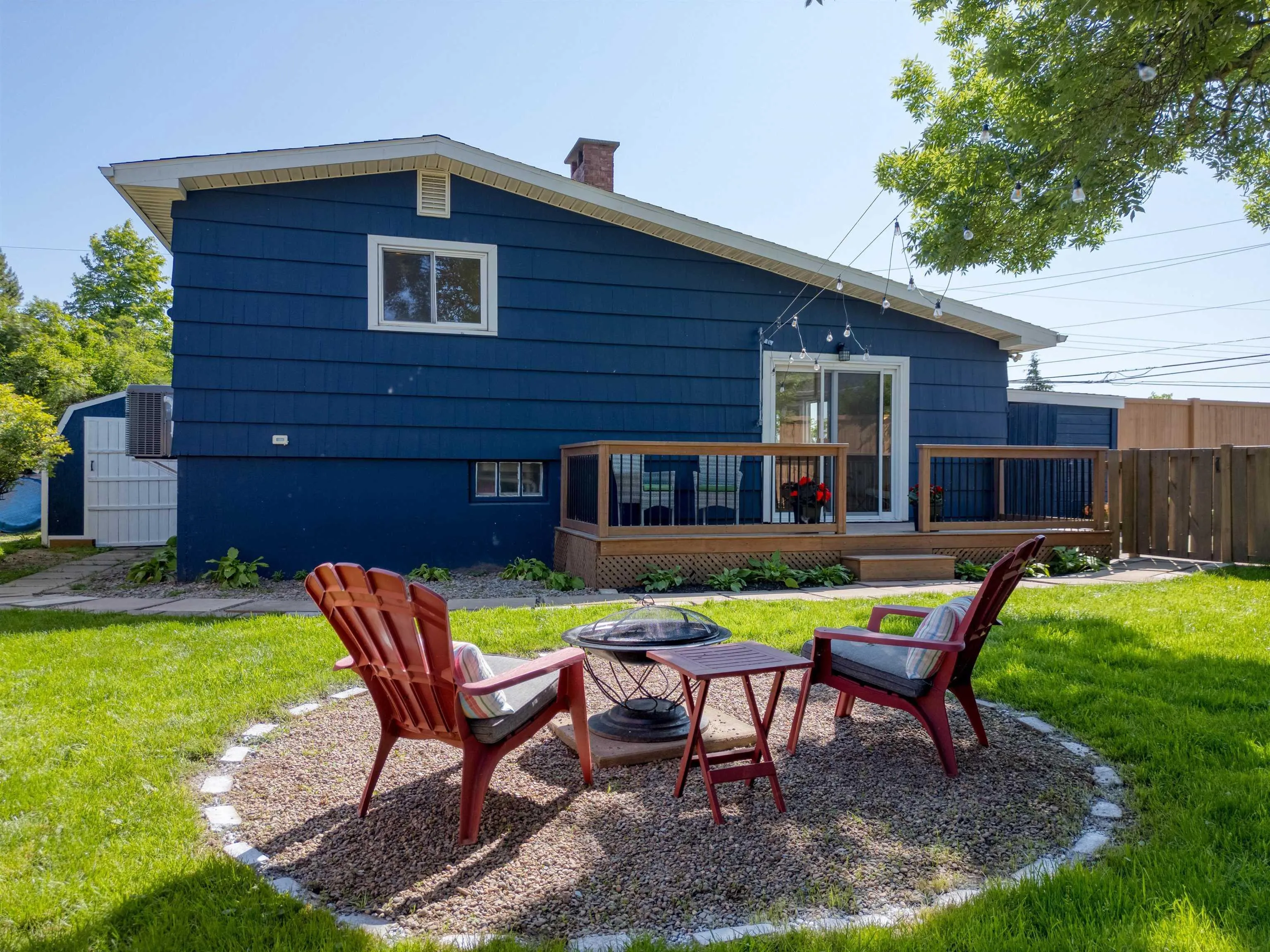 38 Harris Road, Dartmouth, NS B2Y 3J4, 3 Bedrooms Bedrooms, ,2 BathroomsBathrooms,Residential,For Sale,Harris,202515654