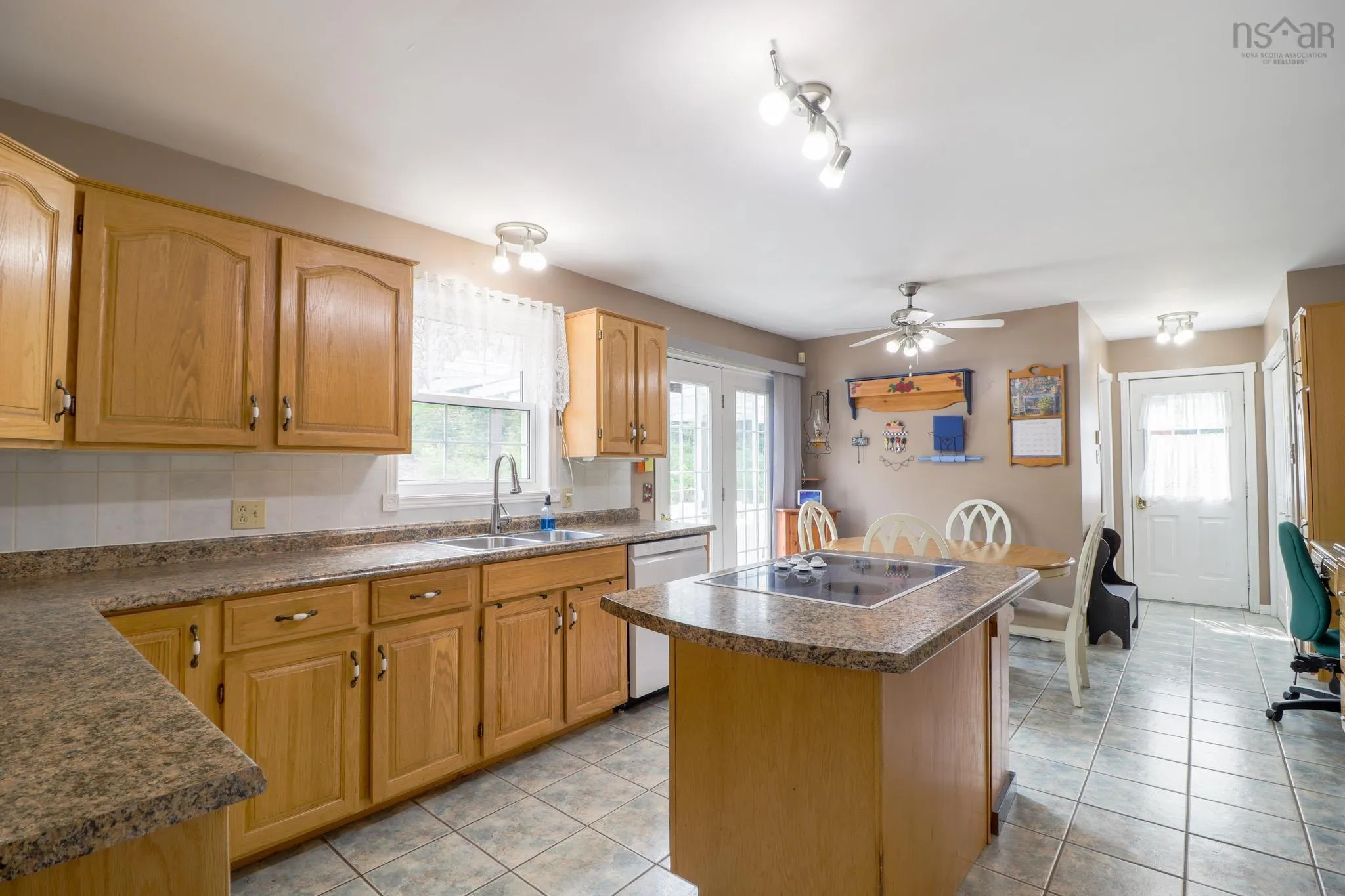 2799 Gabarus Highway, Caribou Marsh, NS B1L 1G1, 3 Bedrooms Bedrooms, ,4 BathroomsBathrooms,Residential,For Sale,Gabarus,202520314
