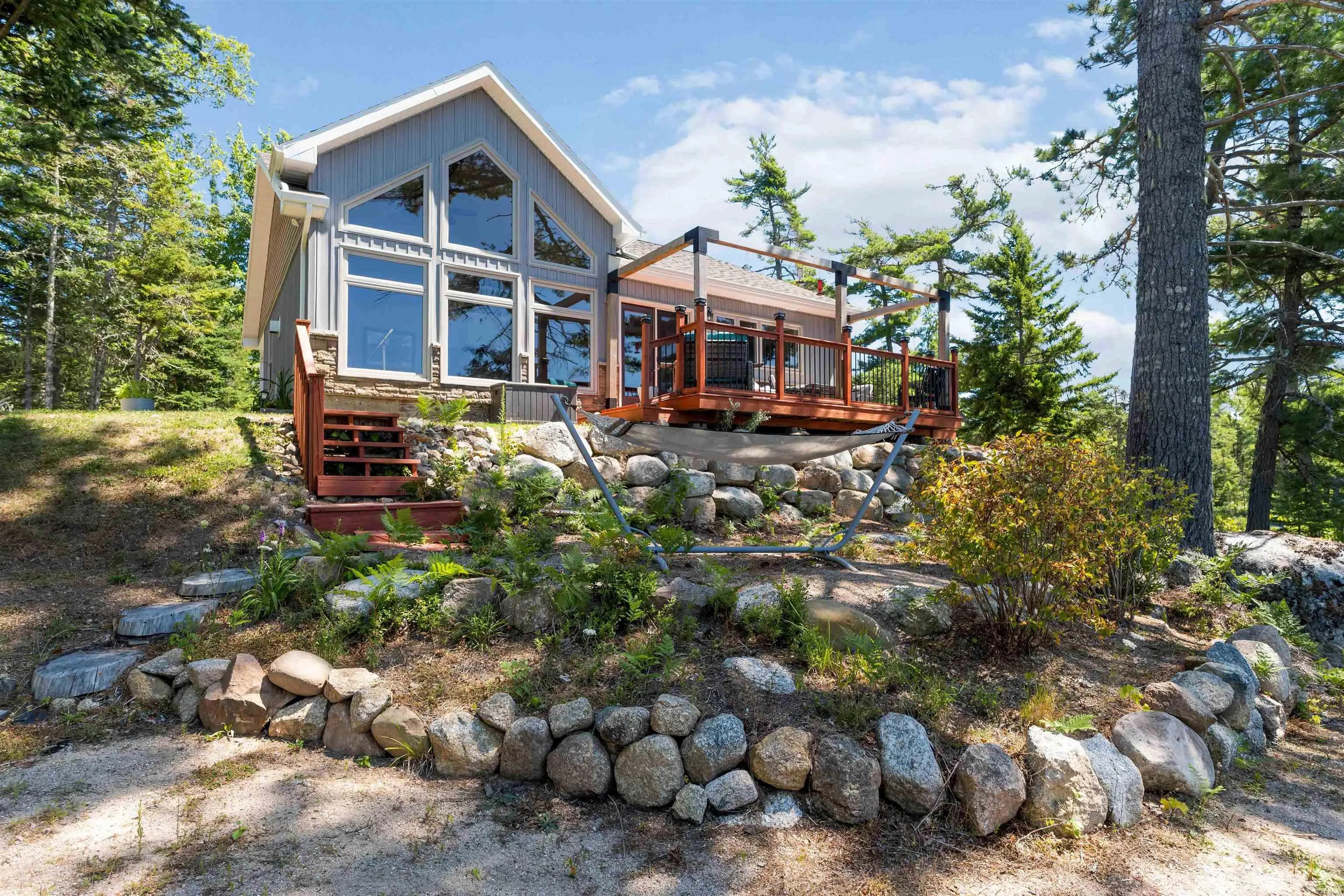 37 Andrew Point Road, Waterloo Lake, NS B0S 1P0, 2 Bedrooms Bedrooms, ,1 BathroomBathrooms,Residential,For Sale,Andrew Point,202519974