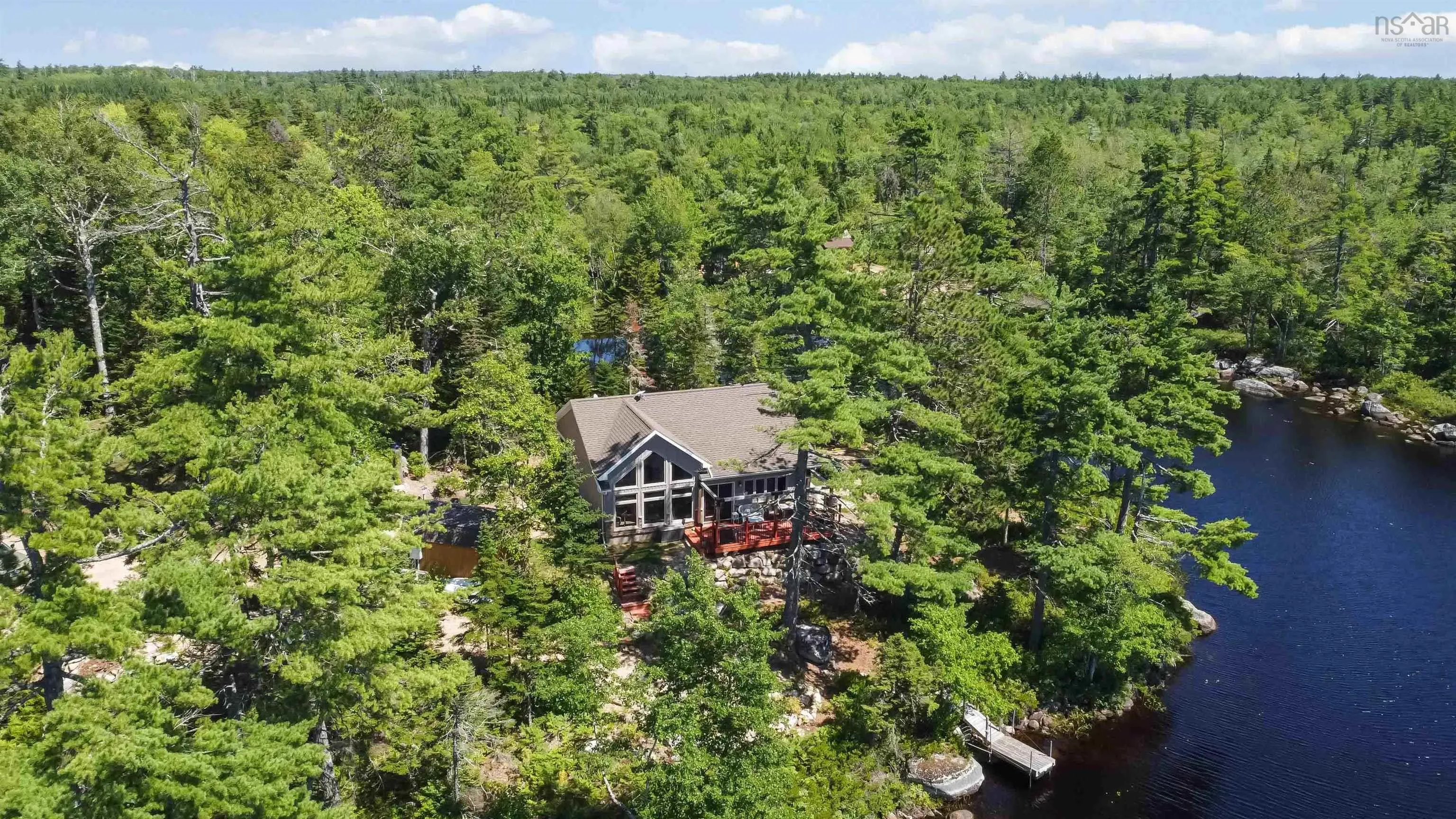 37 Andrew Point Road, Waterloo Lake, NS B0S 1P0, 2 Bedrooms Bedrooms, ,1 BathroomBathrooms,Residential,For Sale,Andrew Point,202519974