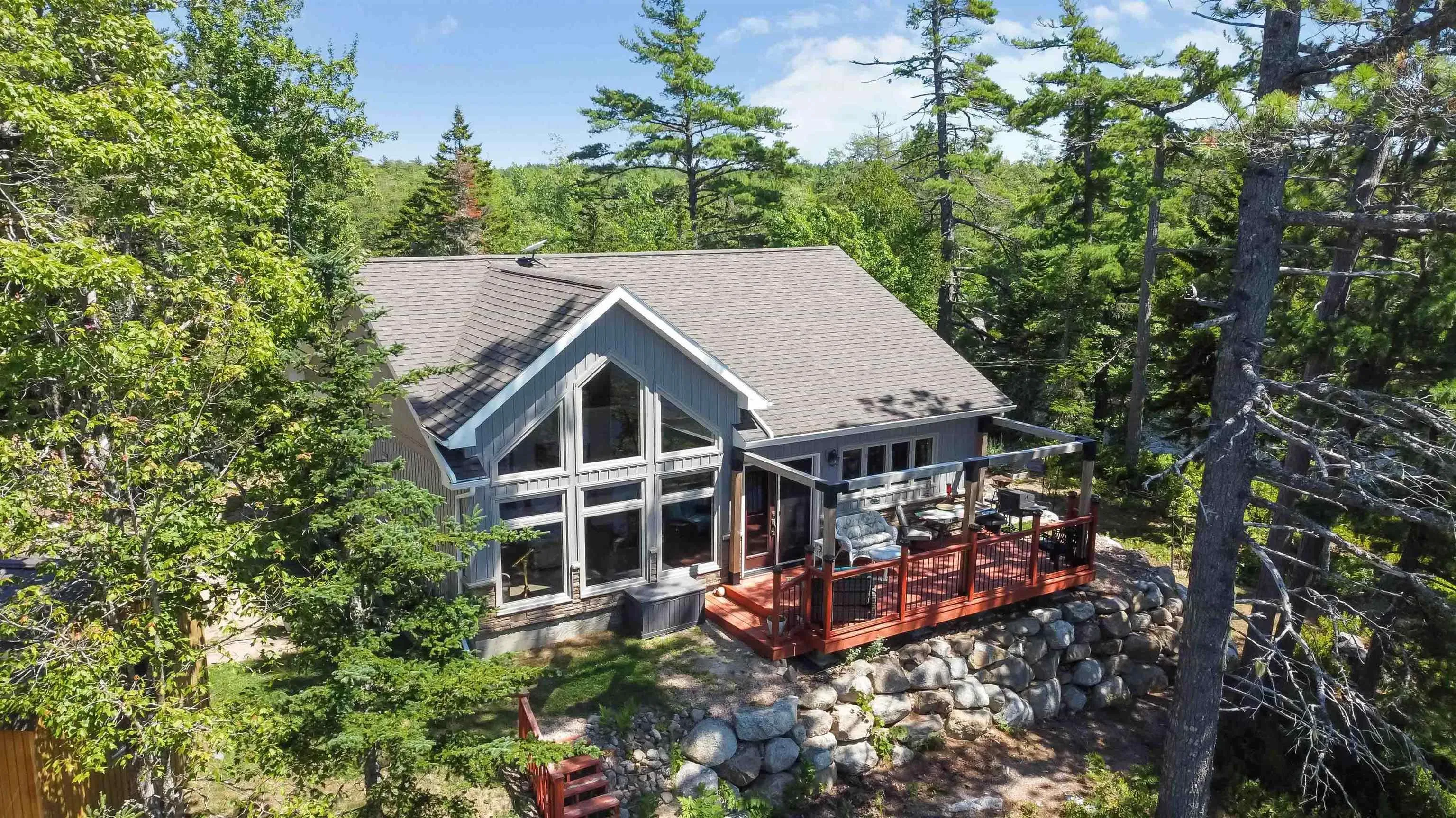37 Andrew Point Road, Waterloo Lake, NS B0S 1P0, 2 Bedrooms Bedrooms, ,1 BathroomBathrooms,Residential,For Sale,Andrew Point,202519974