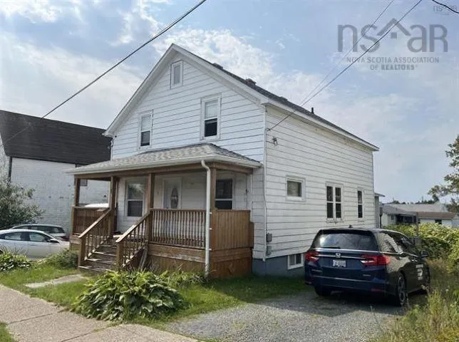 1 West Street, Whitney Pier Ns B1n 1r6, 4 Bedrooms Bedrooms, ,3 BathroomsBathrooms,Residential,For Sale,West,202505003