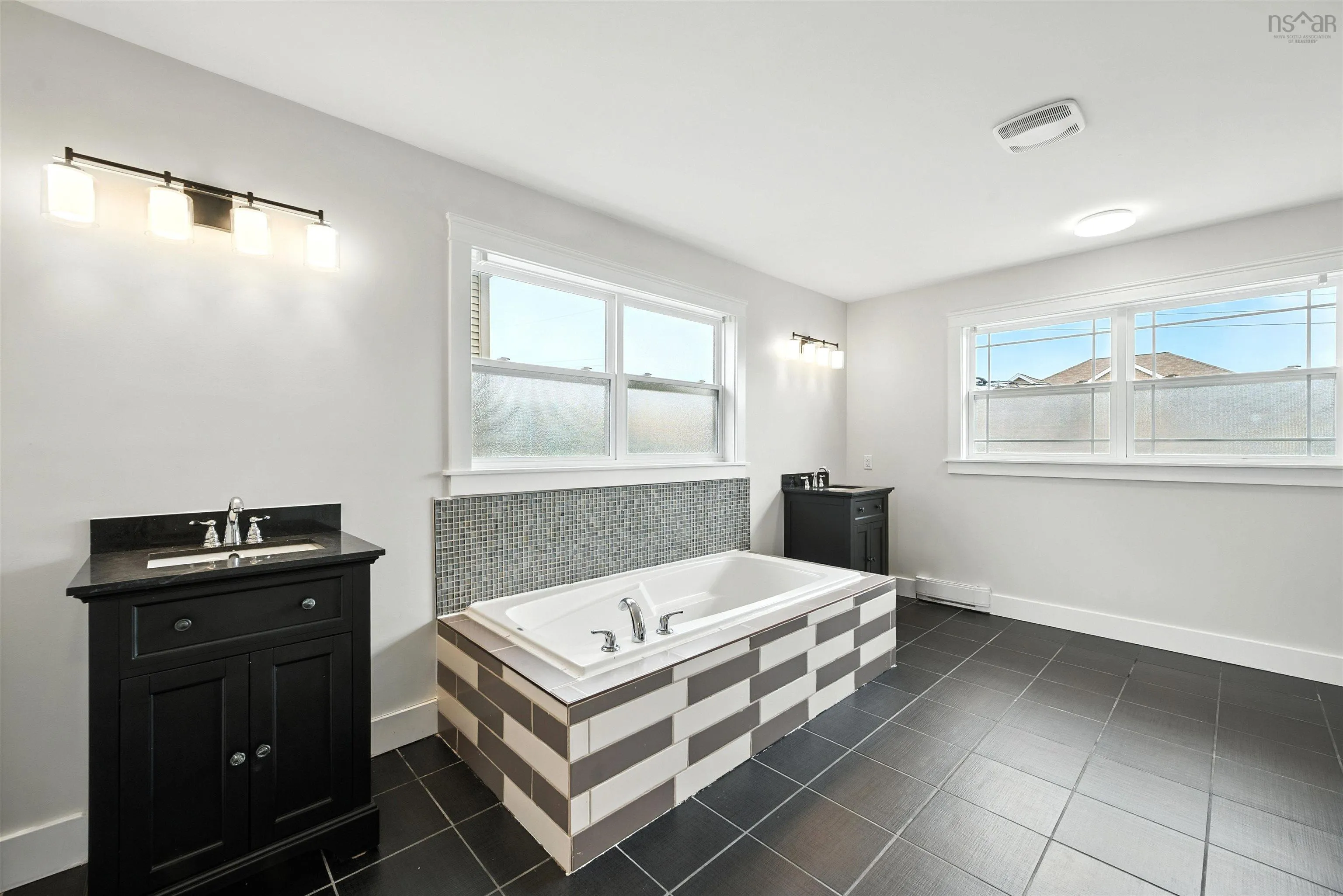 78 Drillio Crescent, Halifax, NS B3N 3K7, 6 Bedrooms Bedrooms, ,4 BathroomsBathrooms,Residential,For Sale,Drillio,202522346