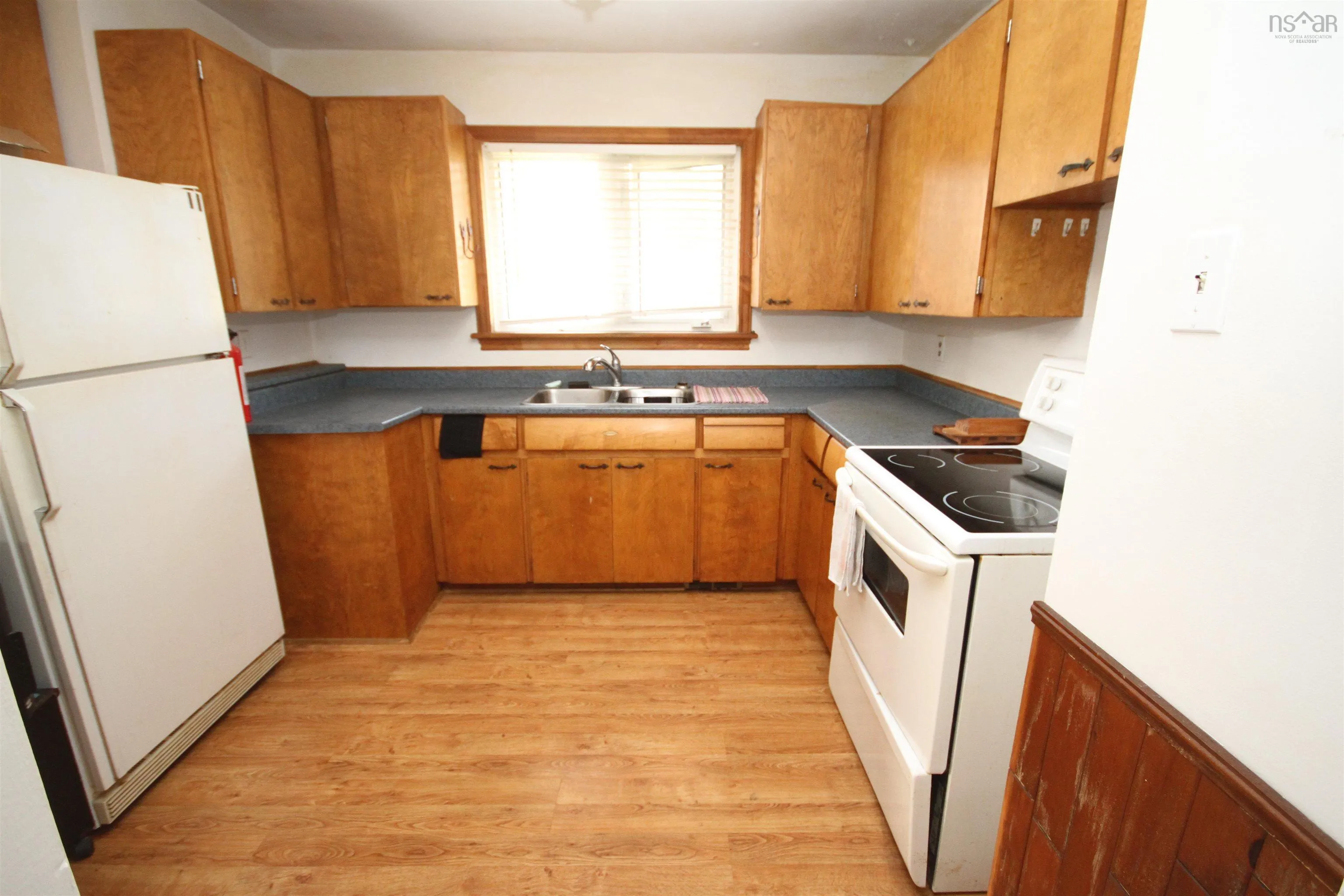 504 Queen Street, Port Hawkesbury, NS B9A 2V9, 4 Bedrooms Bedrooms, ,2 BathroomsBathrooms,Residential,For Sale,Queen,202517689