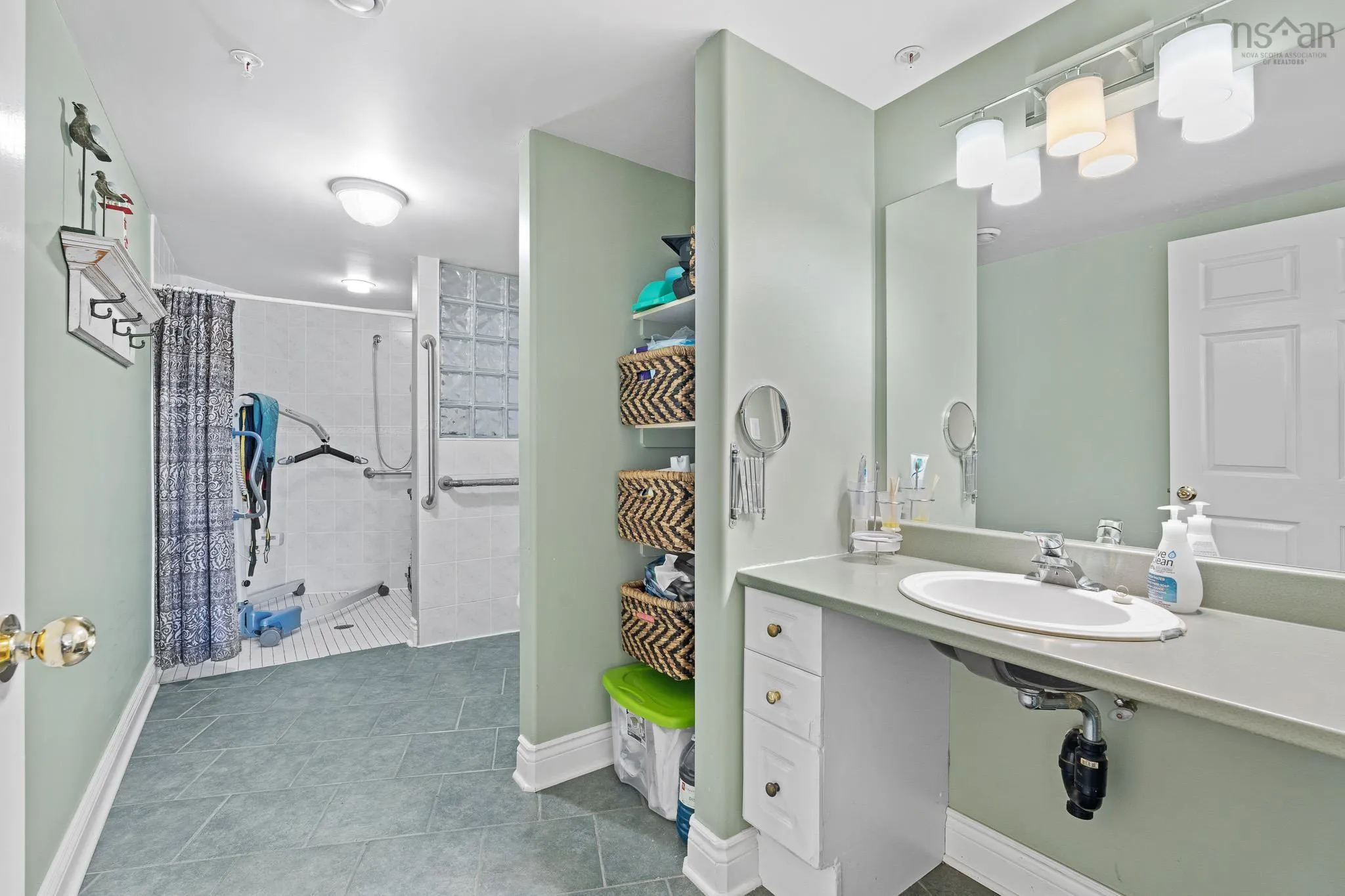 214-512 Parkland Drive, Halifax, NS B3S 1N1, 4 Bedrooms Bedrooms, ,2 BathroomsBathrooms,Residential,For Sale,Parkland,202520237