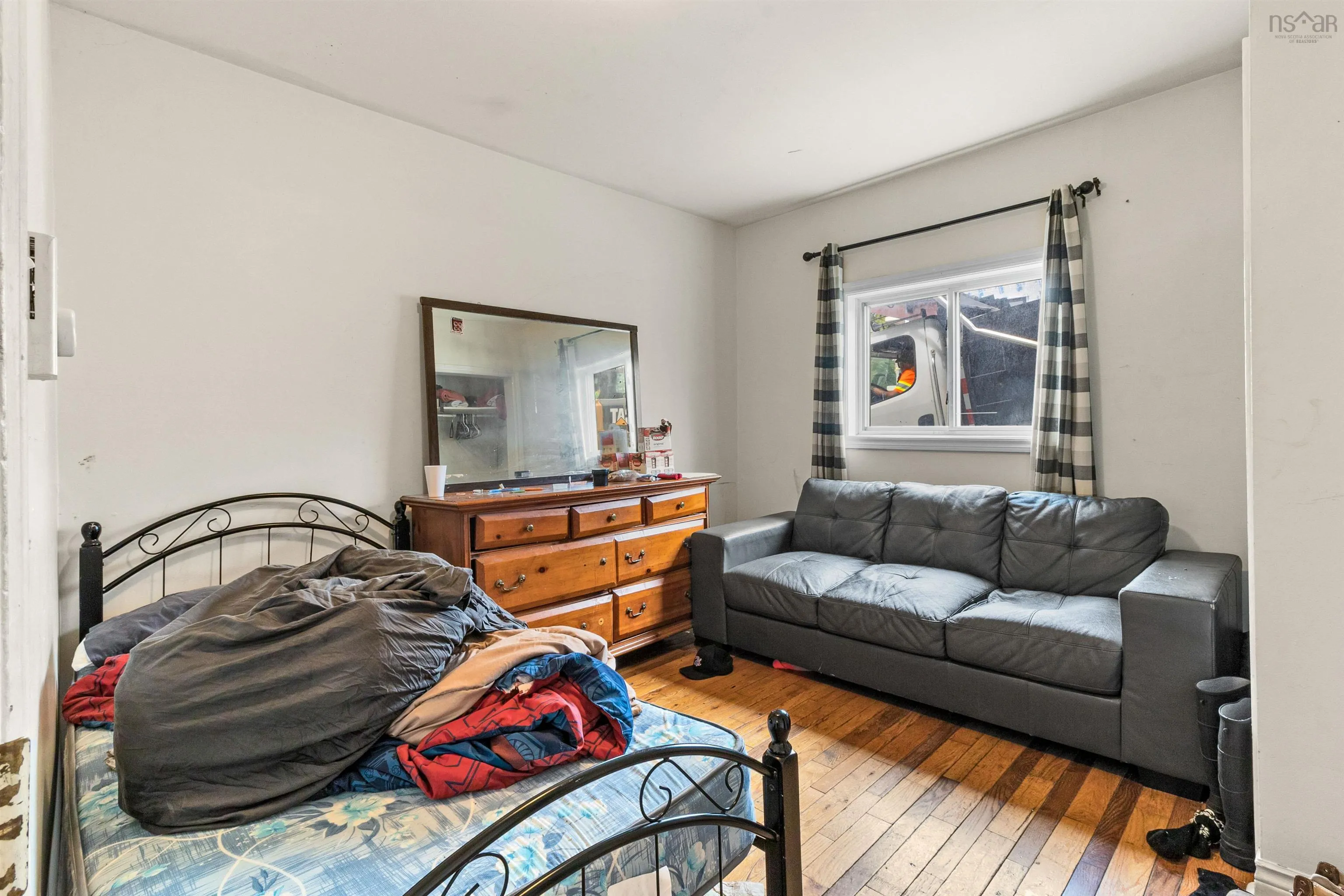 251 Pleasant Street, Dartmouth, NS B2Y 3S1, 4 Bedrooms Bedrooms, ,Residential Income,For Sale,Pleasant,202521265